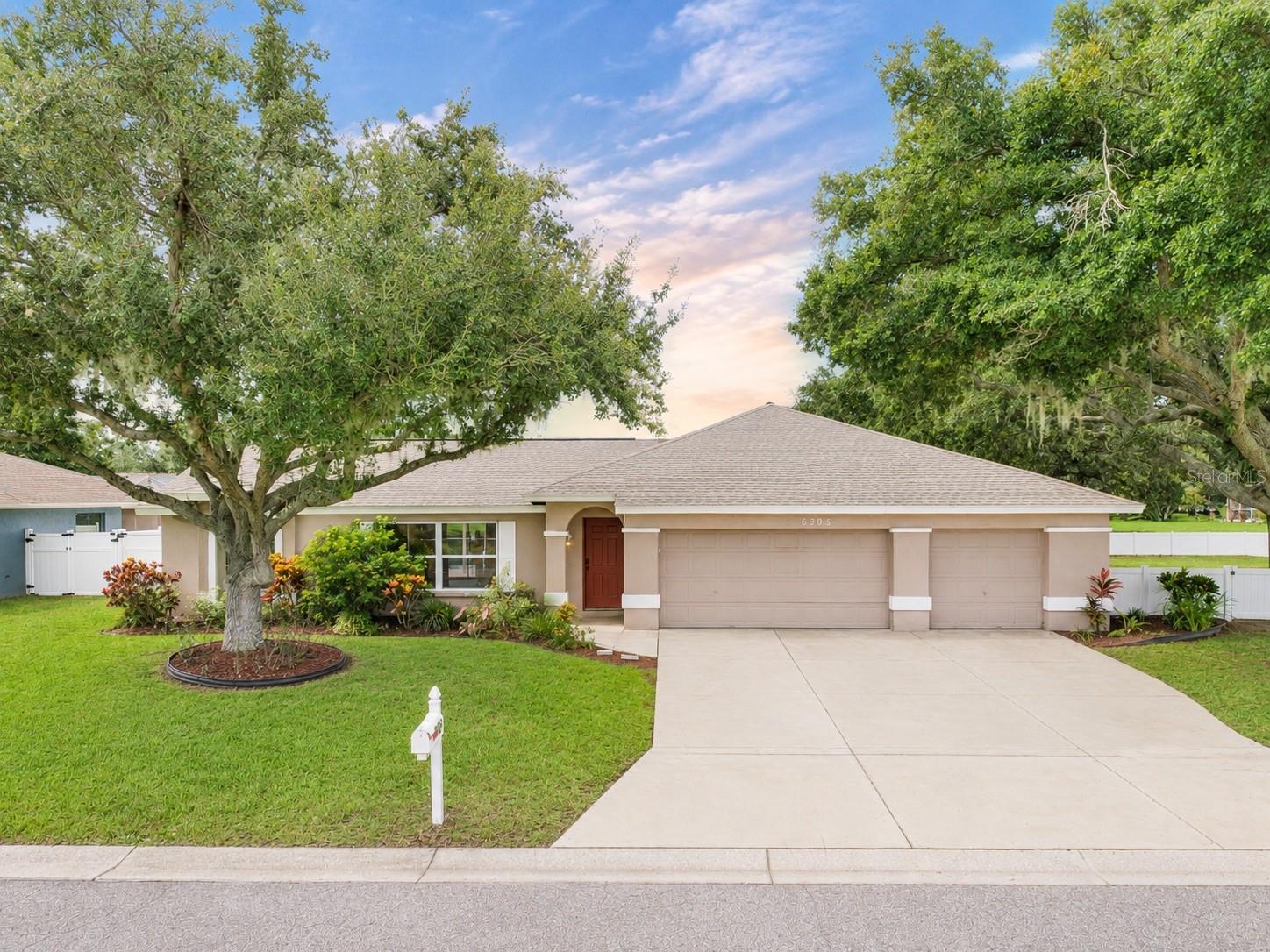1st image of 6305 61st St E, Palmetto, FL 34221 | MLS# A4703839