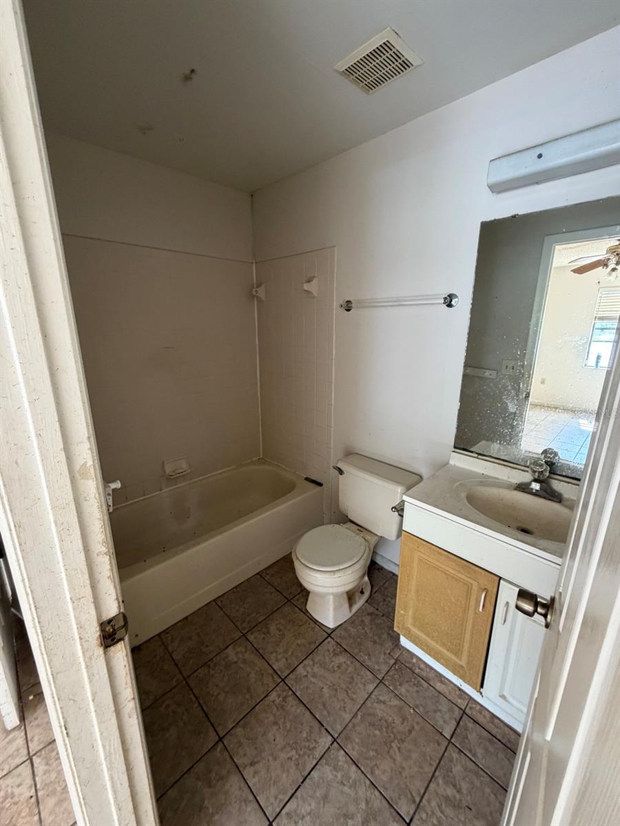 3rd image of 6088 Topher Trl, Mulberry, FL 33860 | MLS# TB8541727