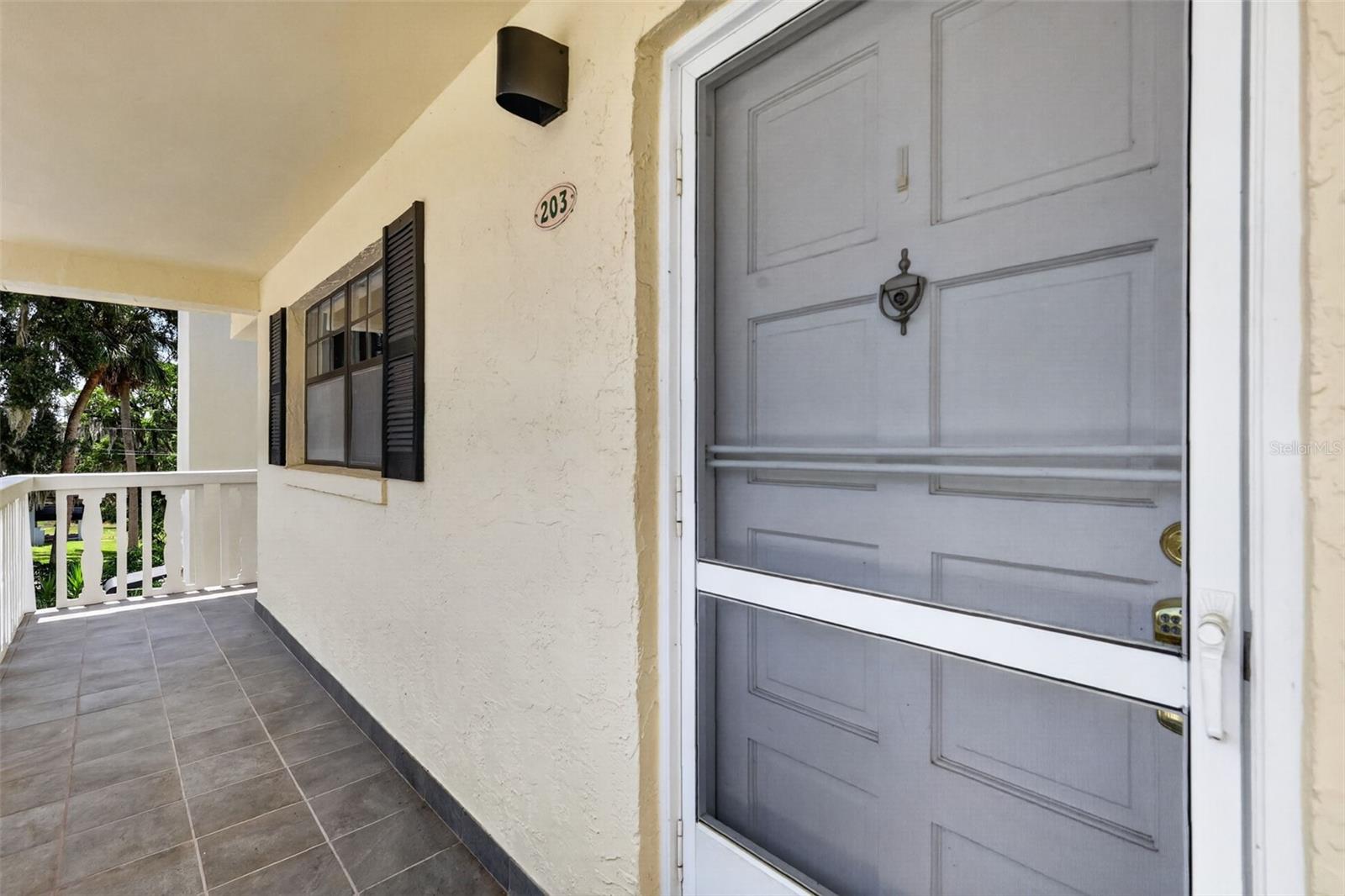 4th image of 101 N Grandview St #203, Mount Dora, FL 32757 | MLS# G5116869