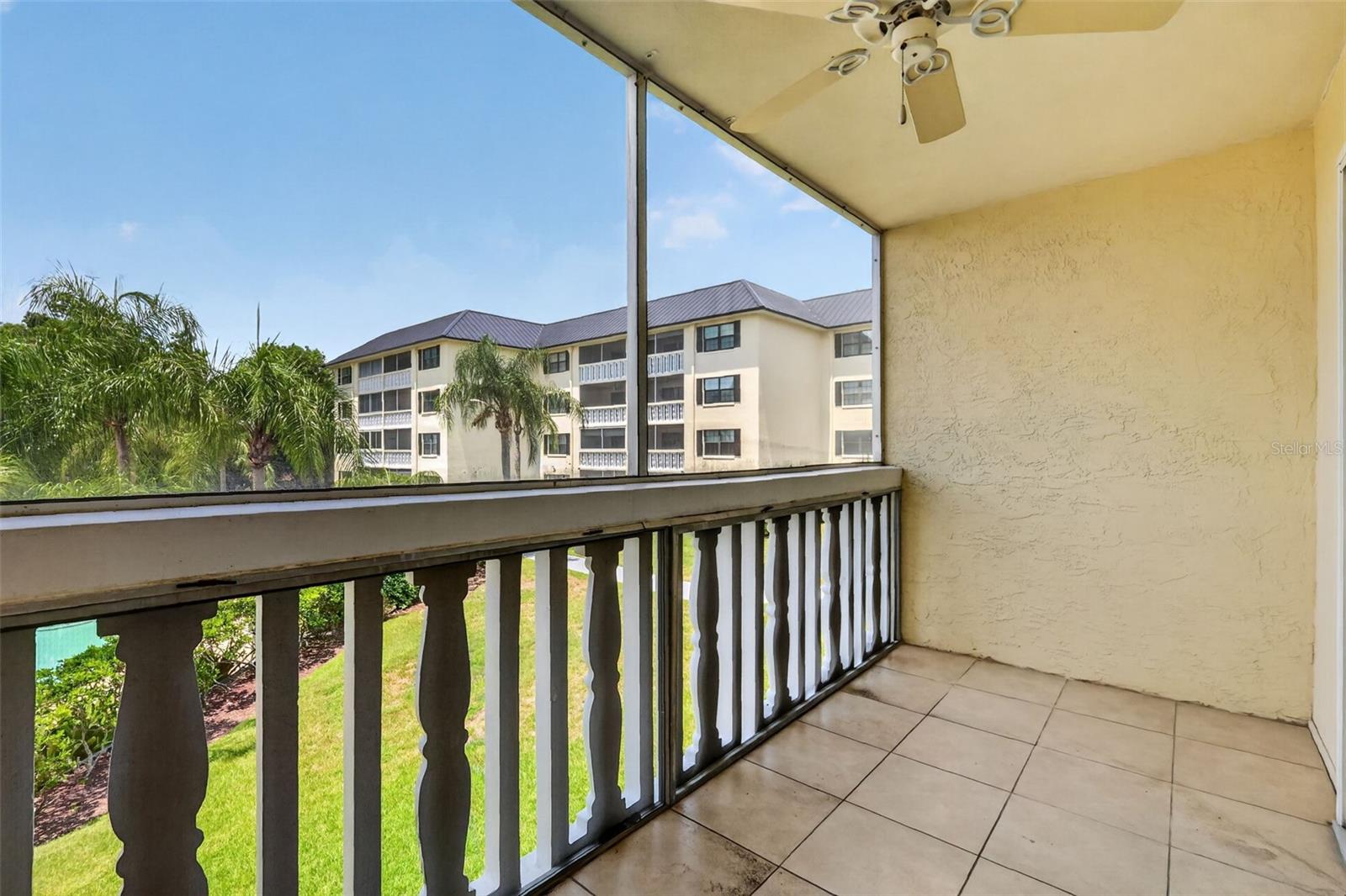 5th image of 101 N Grandview St #203, Mount Dora, FL 32757 | MLS# G5116869