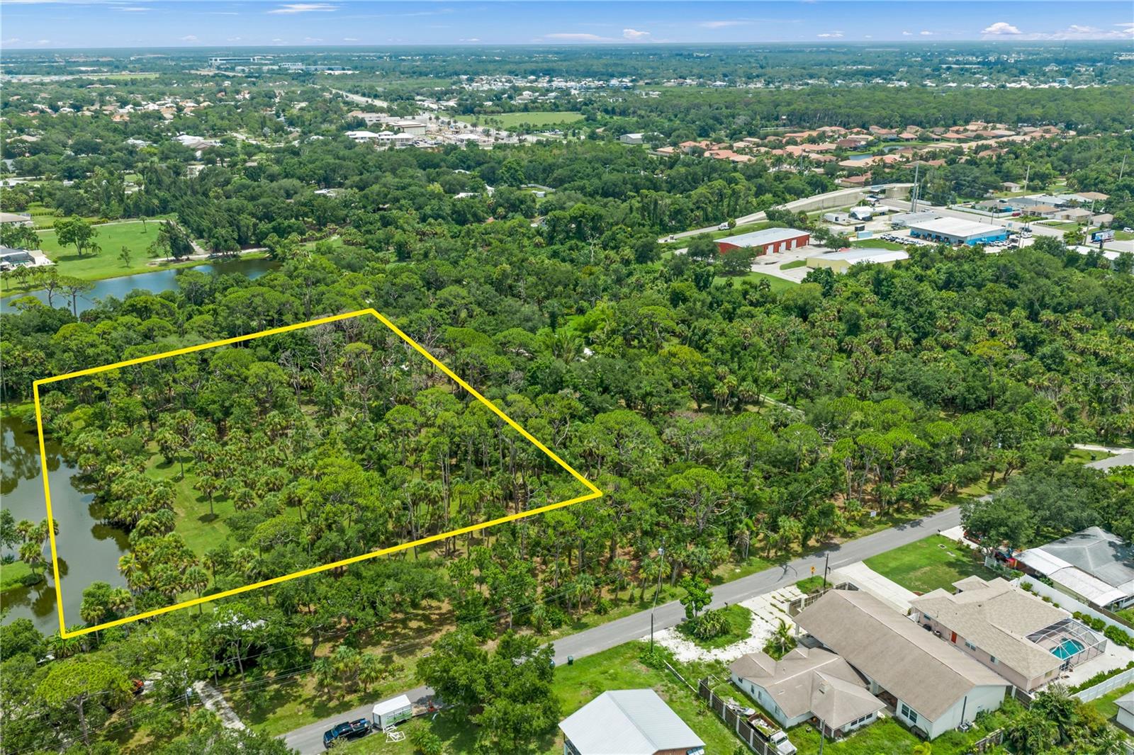 3rd image of Twin Lakes Ave #B1, Nokomis, FL 34275 | MLS# N6145461