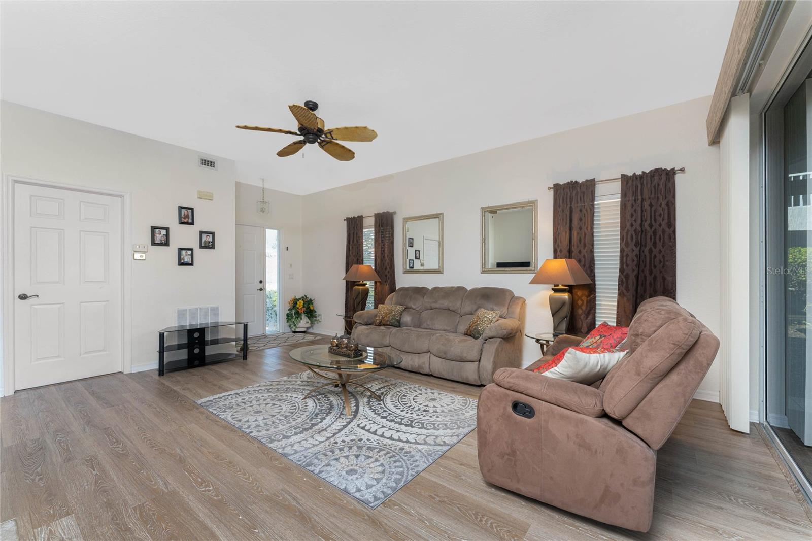5th image of 14016 Willow Glen Ct #112, Port Charlotte, FL 33953 | MLS# D6148528