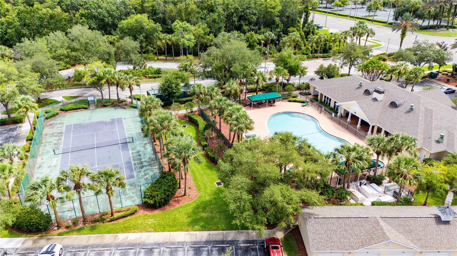 2nd image of 18525 Bridle Clb Dr, TAMPA, FL 33647
