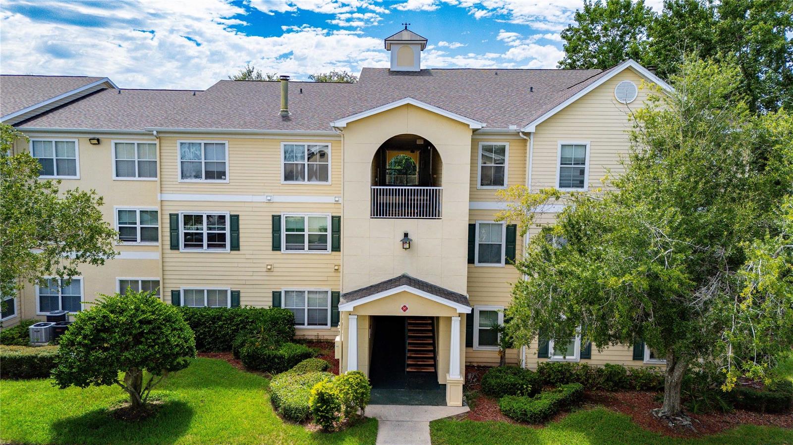 1st image of 18525 Bridle Club Dr #18525, Tampa, FL 33647 | MLS# TB8541747