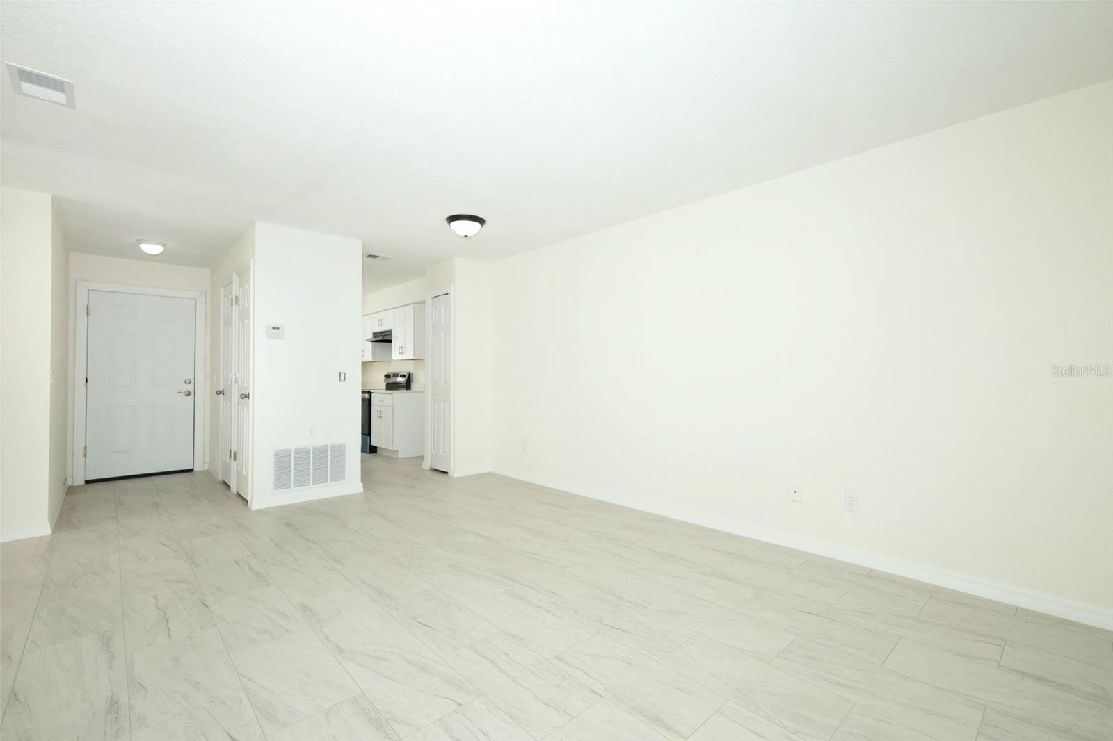 4th image of 6950 Edgefield Ln, Orlando, FL 32822 | MLS# O6436055
