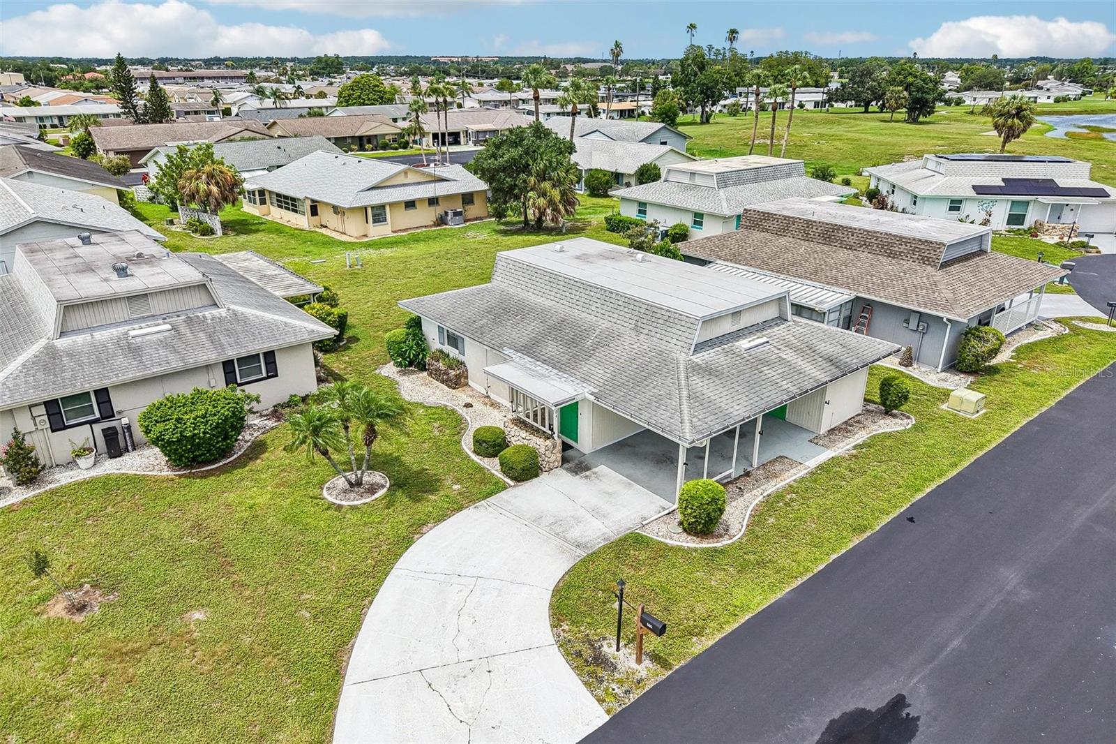 2nd image of 704 Radford Pl, Ruskin, FL 33573 | MLS# TB8541823