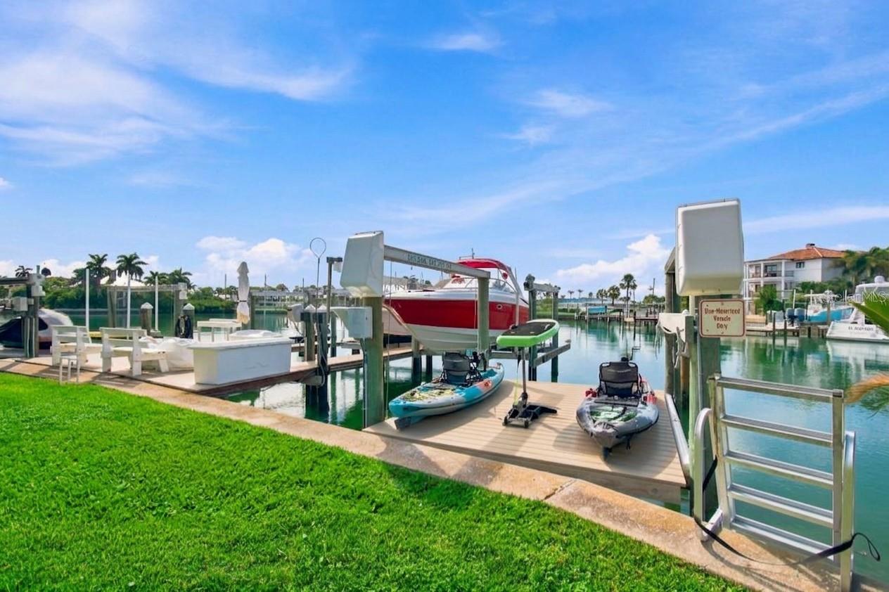 2nd image of 245 116th Ave #245, Treasure Island, FL 33706 | MLS# TB8541825