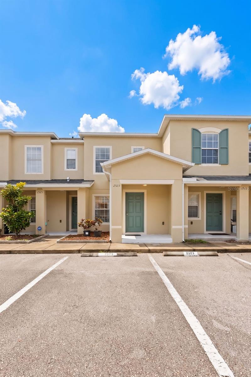 3rd image of 2523 Sandy Beach Ln, Clearwater, FL 33763 | MLS# TB8541853