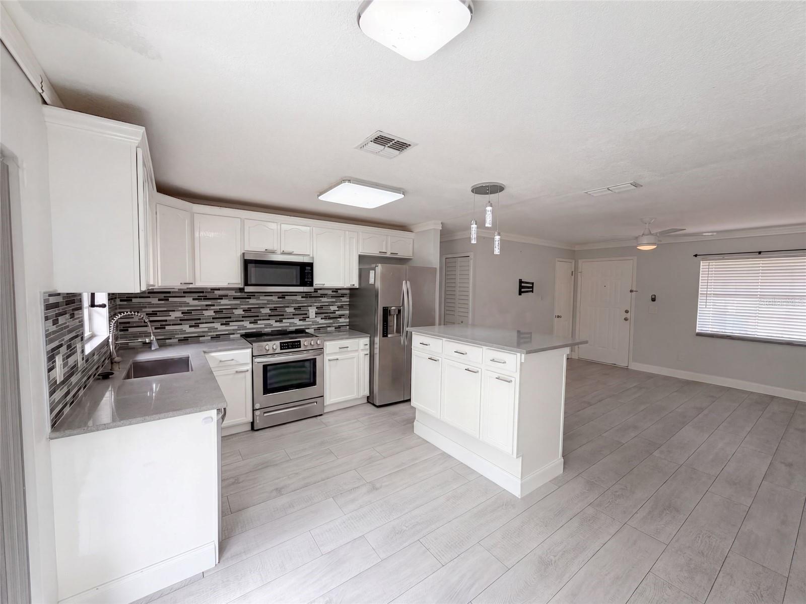 2nd image of 976 Liskeard Ave, Orange City, FL 32763 | MLS# O6436131