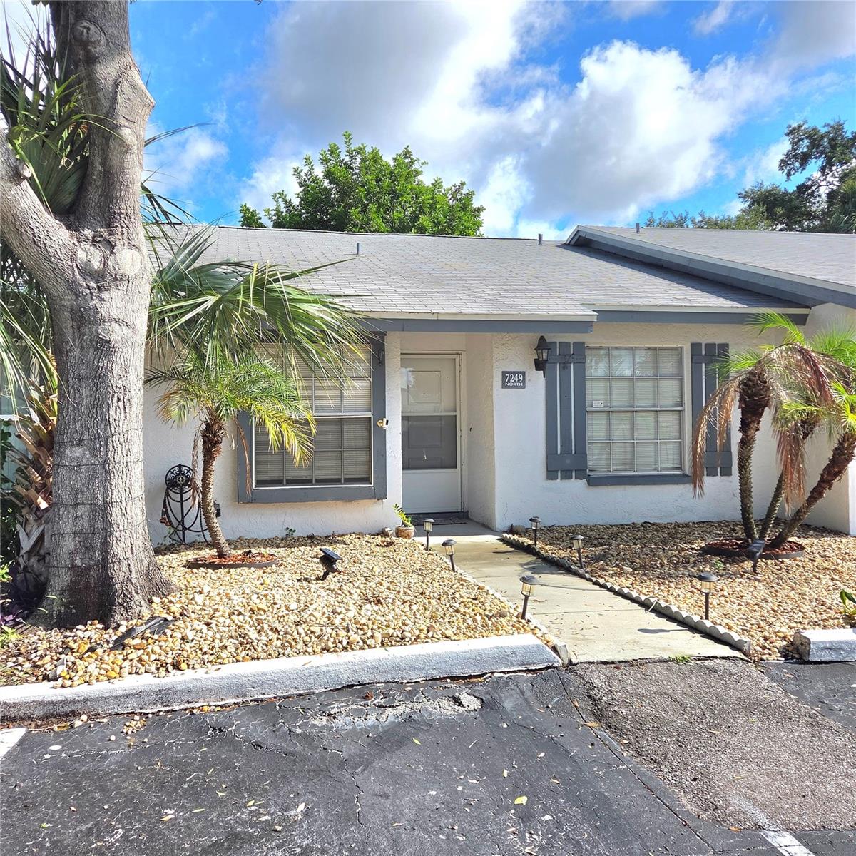 2nd image of 7249 Parkside Villas Dr N, St Petersburg, FL 33709 | MLS# TB8541913