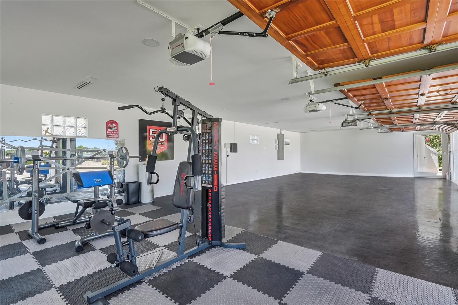 98th image of 11104 Winthrop Wy, Tampa, FL 33612 | MLS# TB8541938