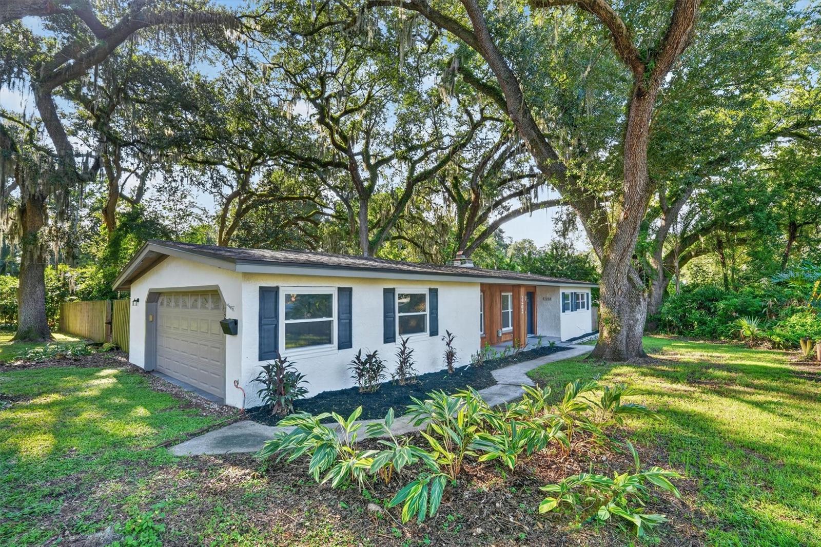 2nd image of 1202 Oranole Rd, Maitland, FL 32751 | MLS# GC542965