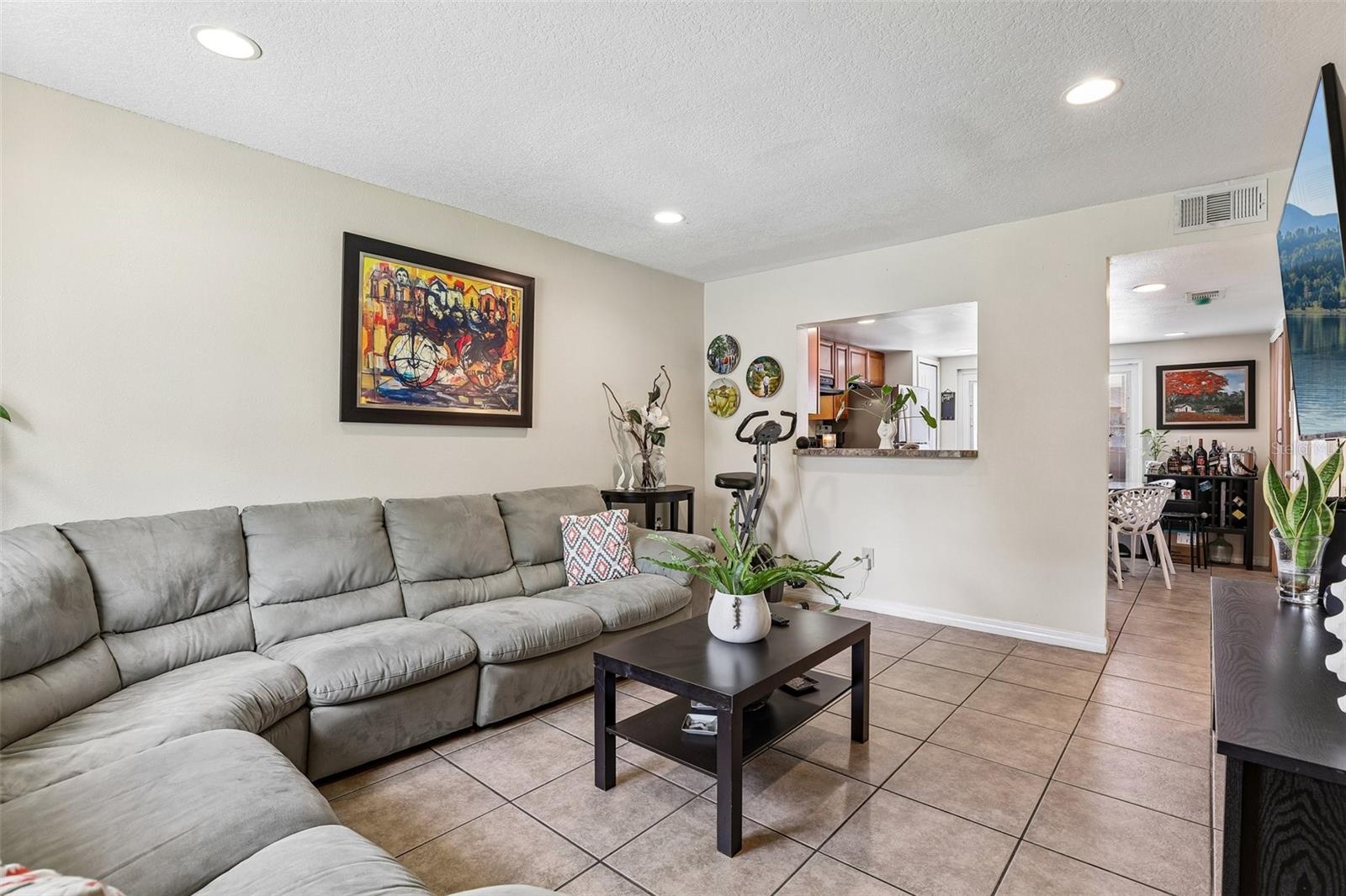 3rd image of 12063 Tift Cir, Orlando, FL 32826 | MLS# O6436182
