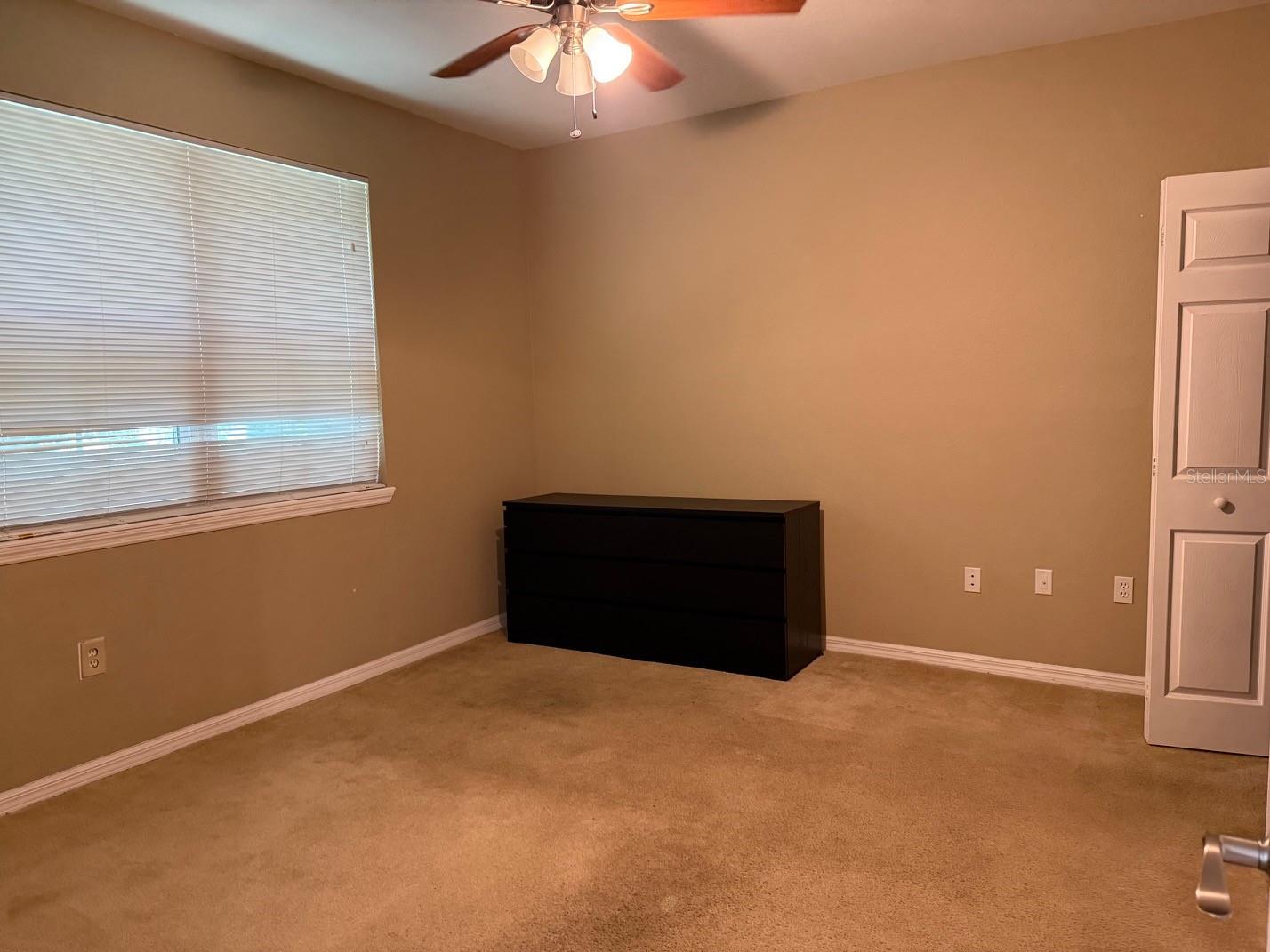 image of 6663 Queens Borough Ave, ORLANDO, FL 32835