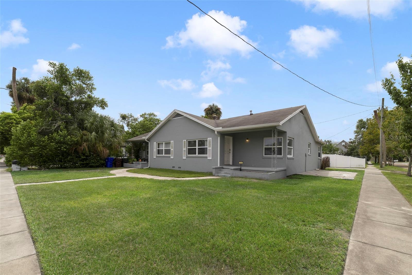 2nd image of 524 & 526 Sumner St, Kissimmee, FL 34741 | MLS# O6436231