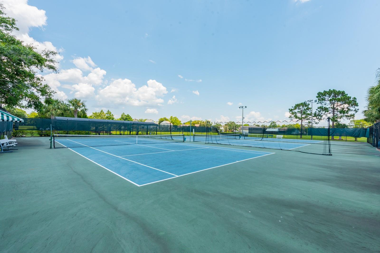 2nd image of 942 Sykes Ct, ORLANDO, FL 32828