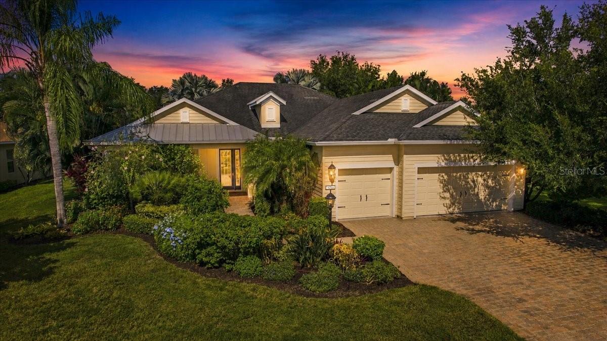 1st image of 4704 Seneca Park Trl, Bradenton, FL 34211 | MLS# A4703932