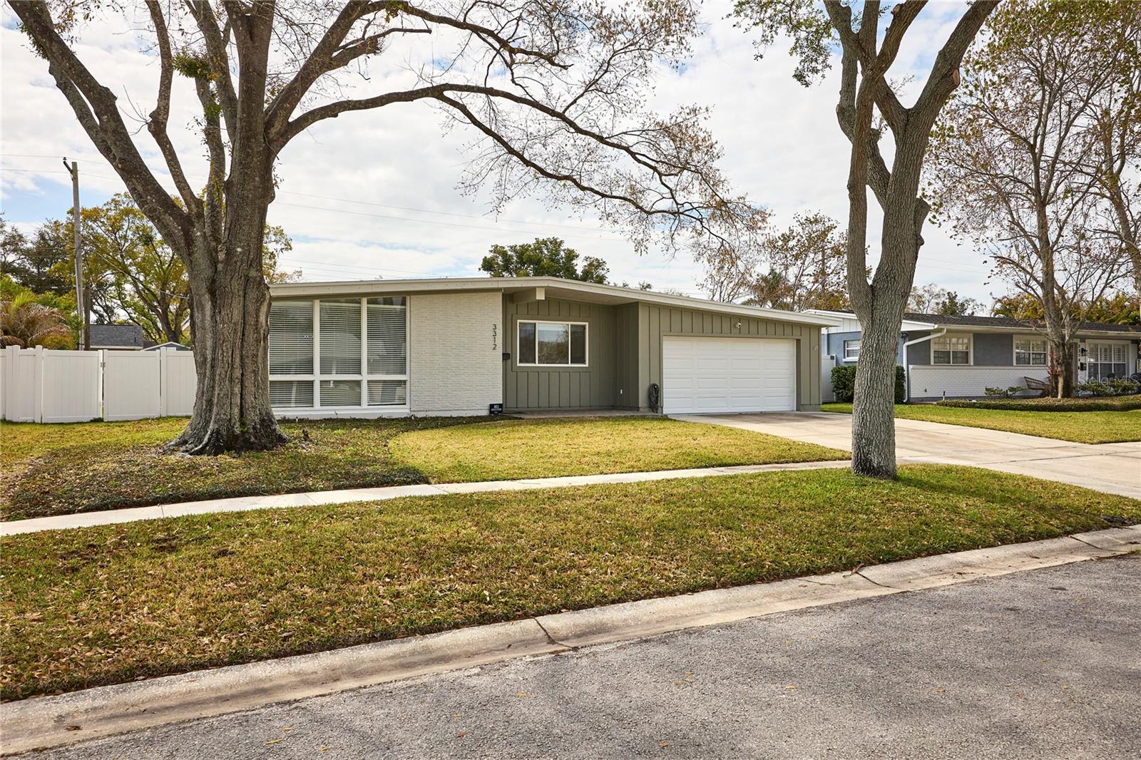 2nd image of 3312 Nakora Dr, Tampa, FL 33618 | MLS# TB8542108