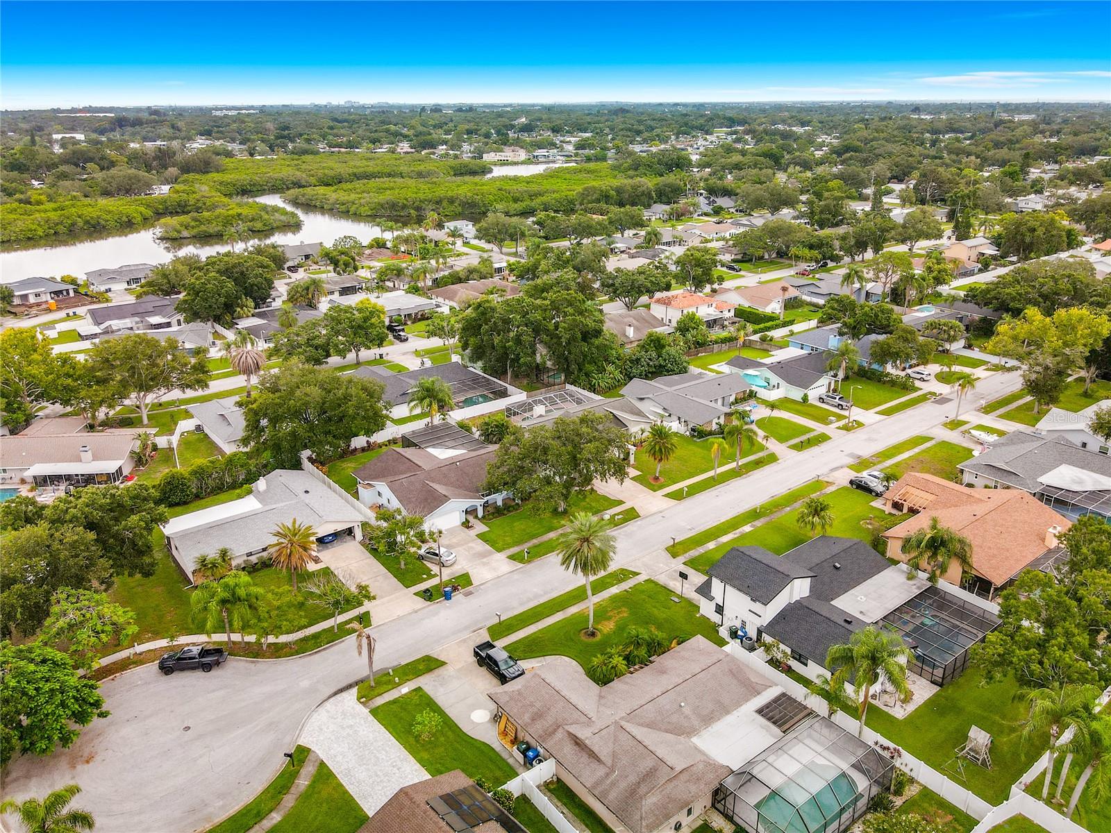 2nd image of 1855 Del Robles Ter, Clearwater, FL 33764 | MLS# TB8542152