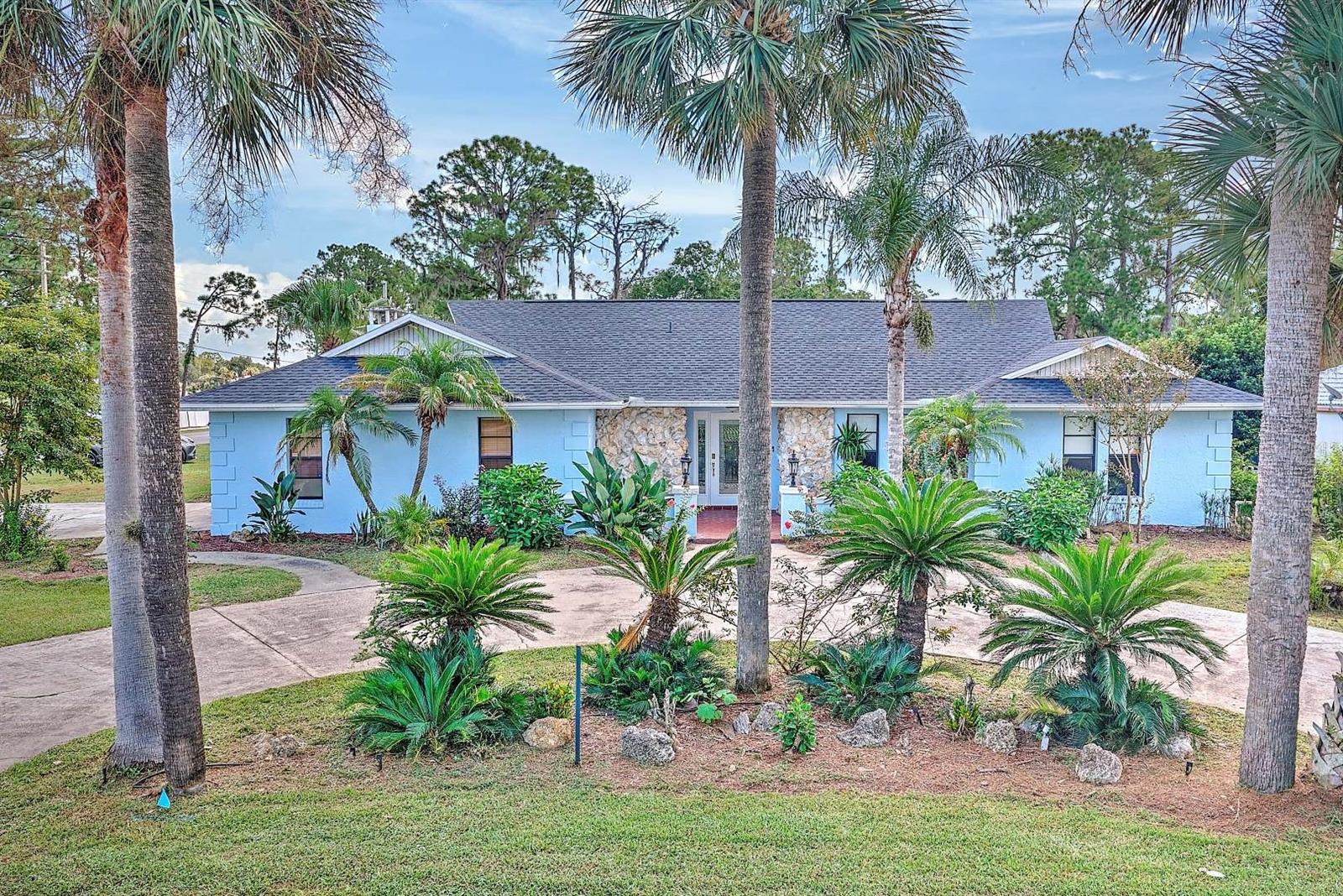 1st image of 4012 Sunrise Dr, Sebring, FL 33872 | MLS# OM731030