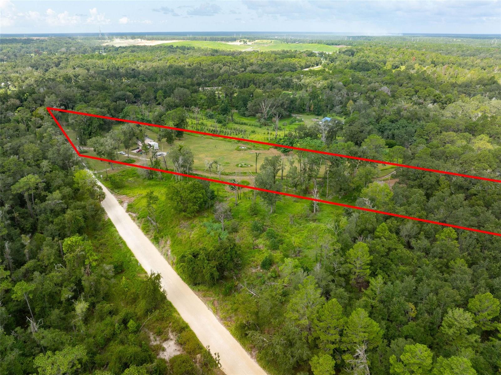 Photo 5 of Manufactured home for sale at 15265 Hebron Church Rd, Brooksville, FL 34614 | MLS# W7888893 | Listing updated on 2026-09-04