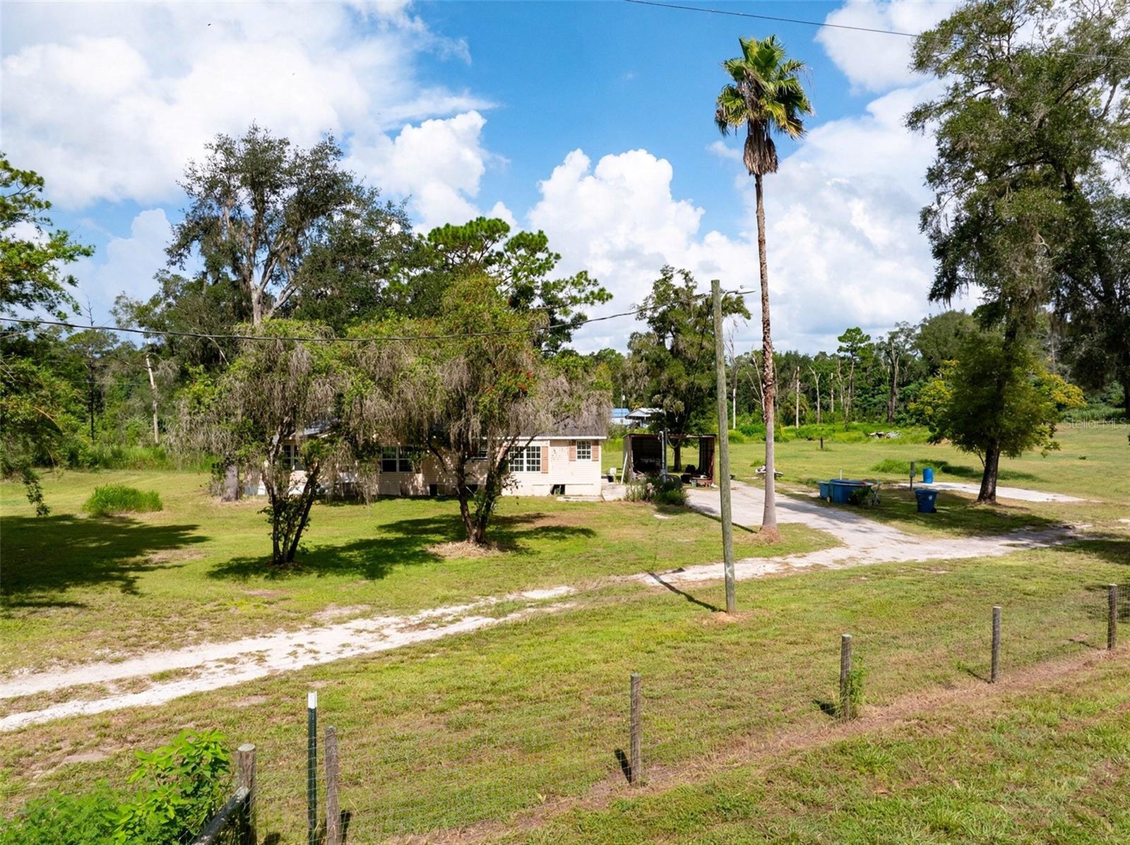 Photo 2 of Manufactured home for sale at 15265 Hebron Church Rd, Brooksville, FL 34614 | MLS# W7888893 | Listing updated on 2026-09-04