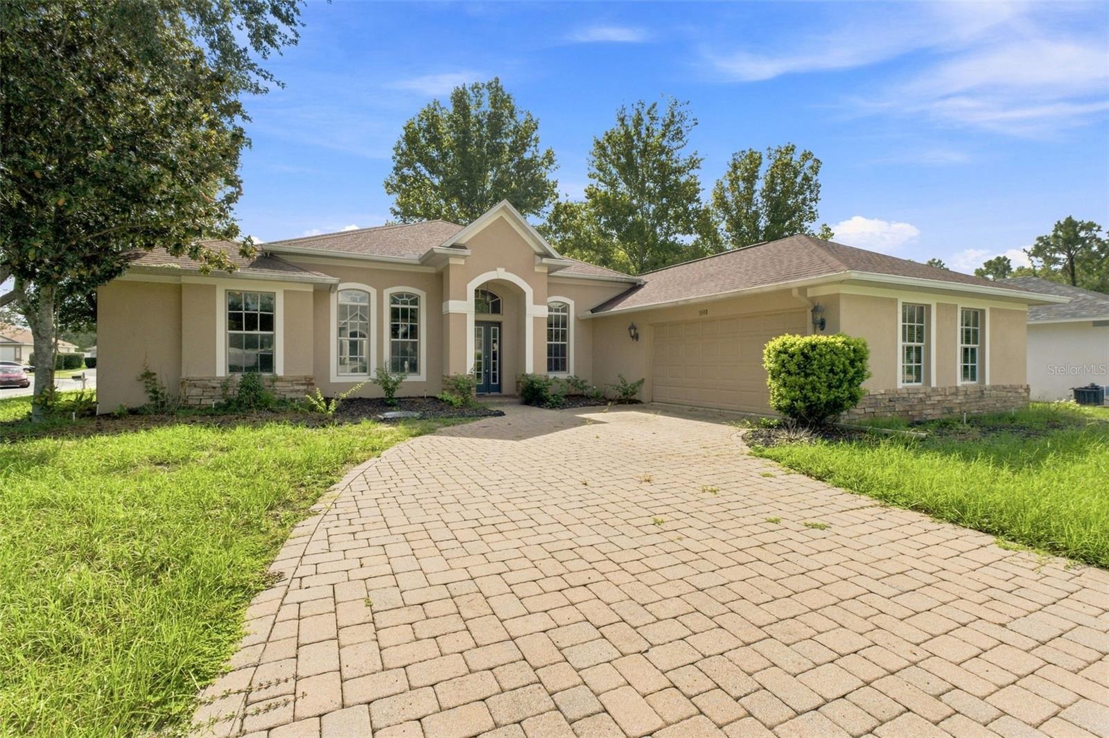 Photo 2 of Single family home for sale at 5598 Thorngrove Wy, Spring Hill, FL 34609 | MLS# W7888895 | Listing updated on 2026-09-02