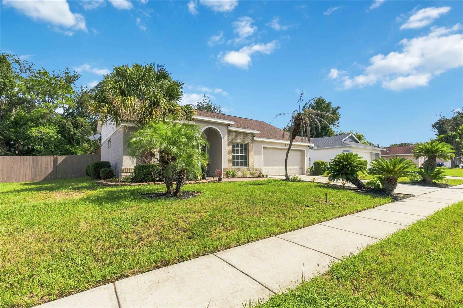4th image of 2272 Bridgewood Trl, Orlando, FL 32818 | MLS# O6436491