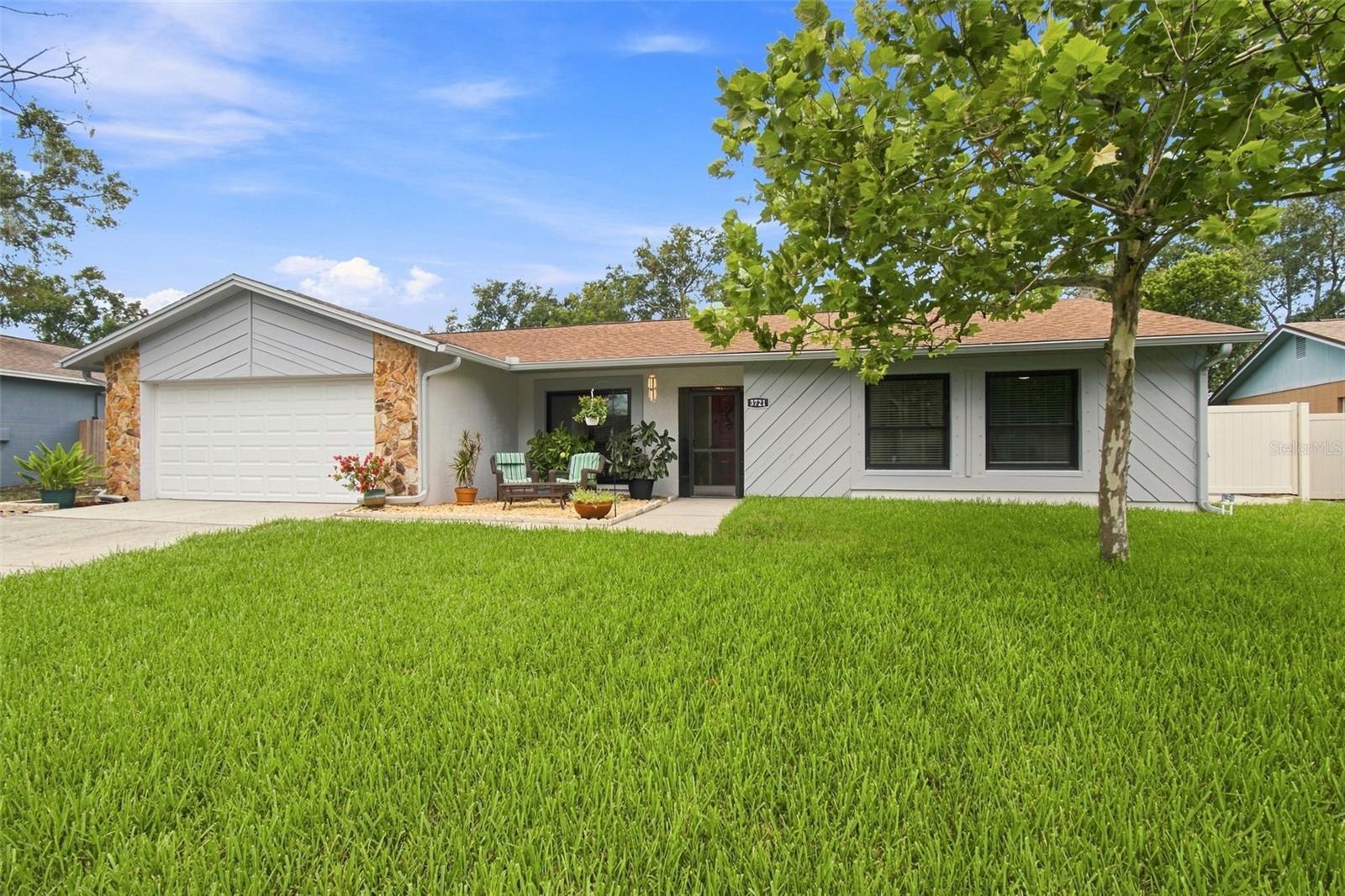 5th image of 3721 Sand Pebble Dr, Valrico, FL 33596 | MLS# TB8542330