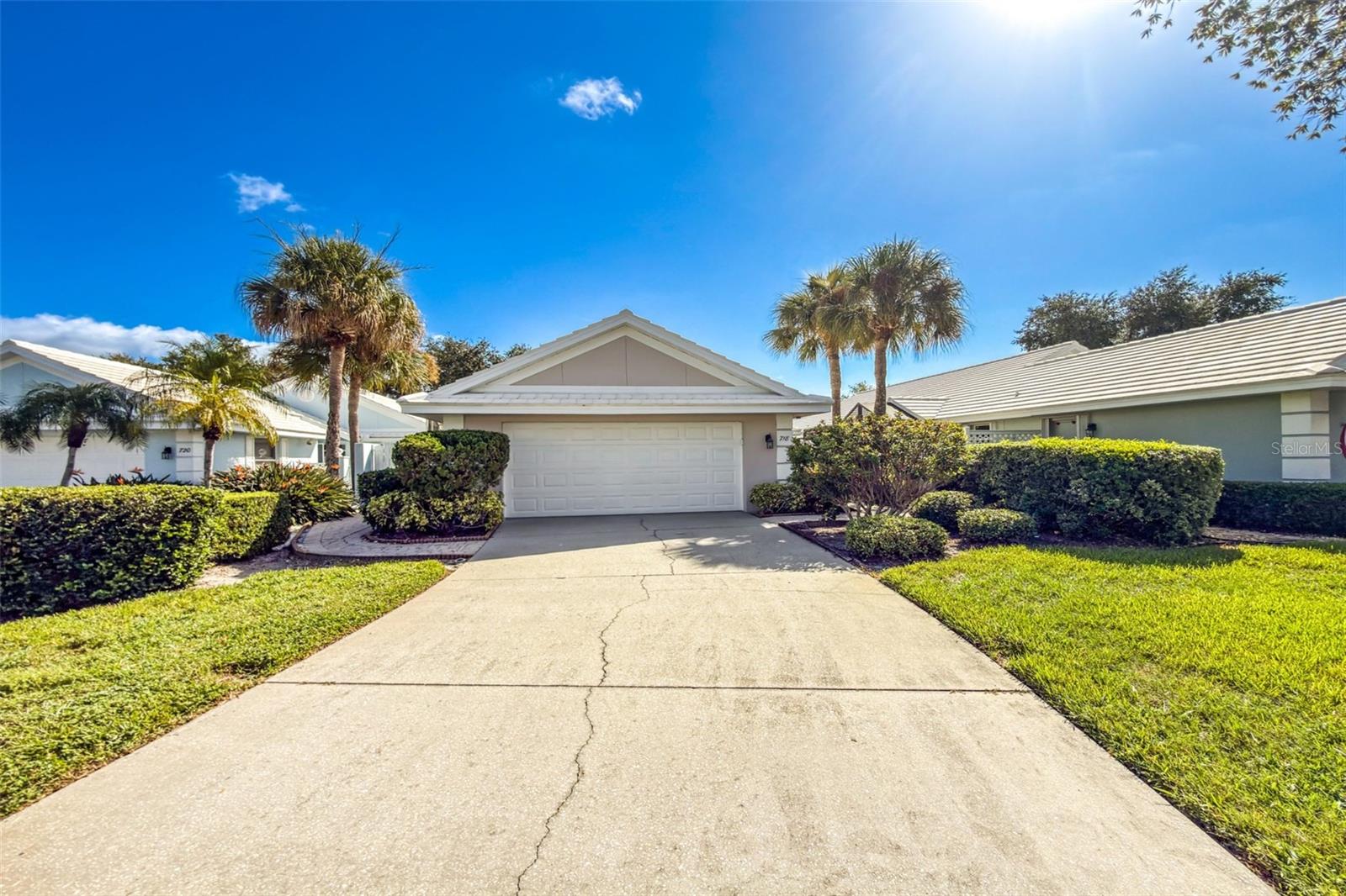 Photo 4 of House for sale at 718 Brightside Crescent Dr #10, Venice, FL 34293 | MLS# D6148551 | Listing updated on 2026-09-02