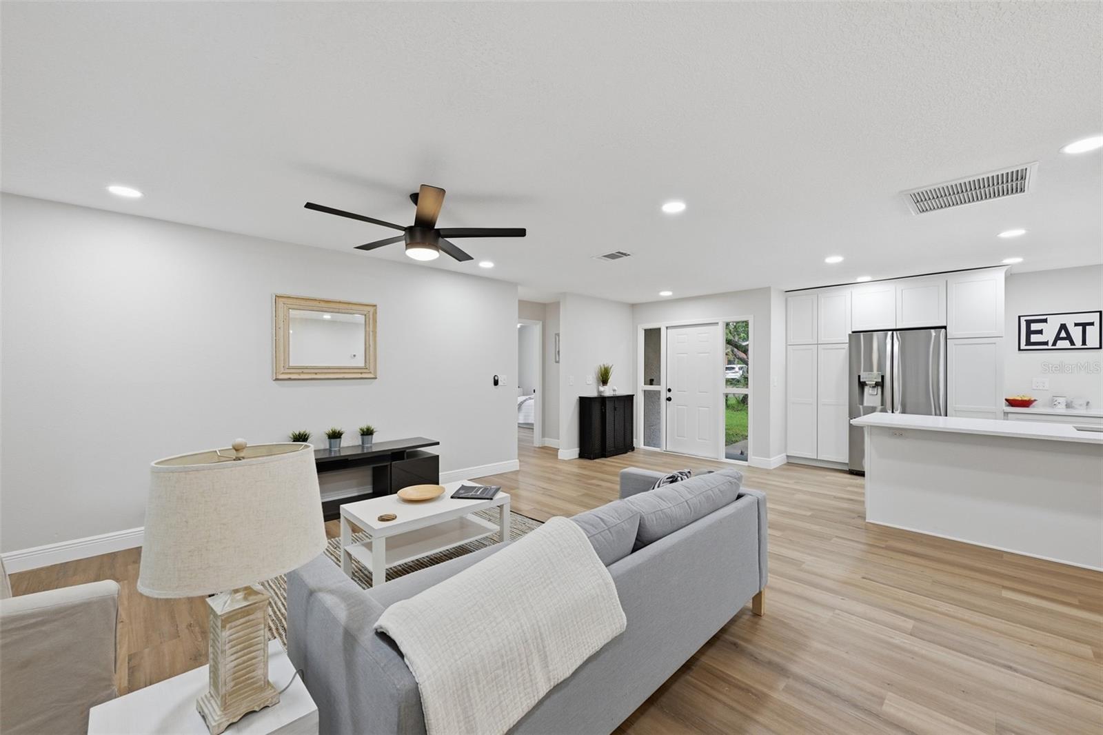 4th image of 817 Ambassador Loop, Tampa, FL 33613 | MLS# TB8542337
