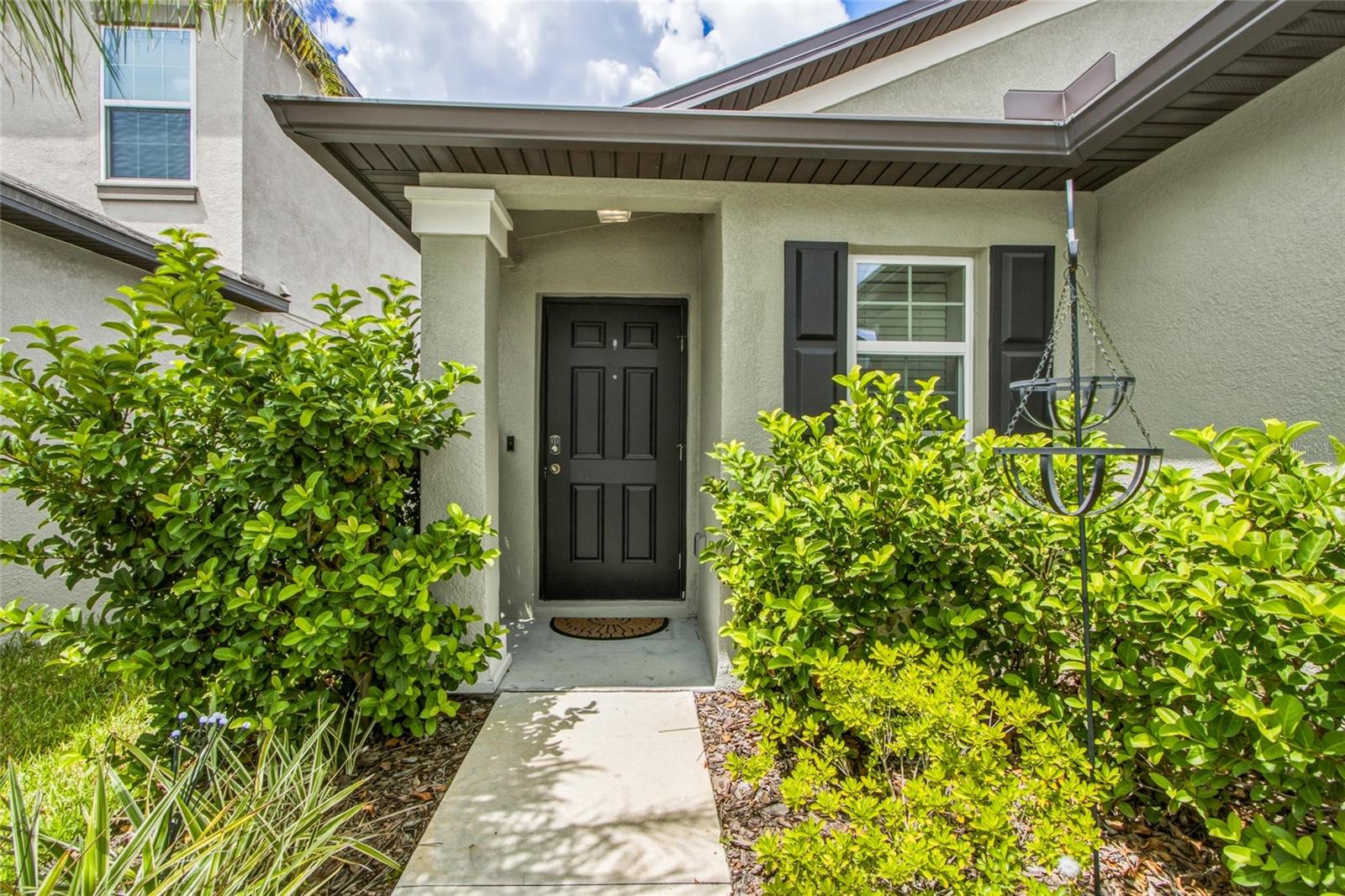 Photo 3 of Single family home for sale at 165 Argyll Dr, Spring Hill, FL 34609 | MLS# W7888898 | Listing updated on 2026-09-02