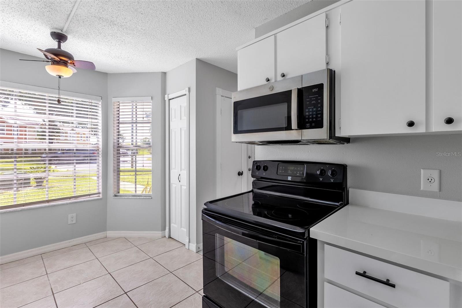 5th image of 2037 Waterleaf St, Orlando, FL 32837 | MLS# O6436523