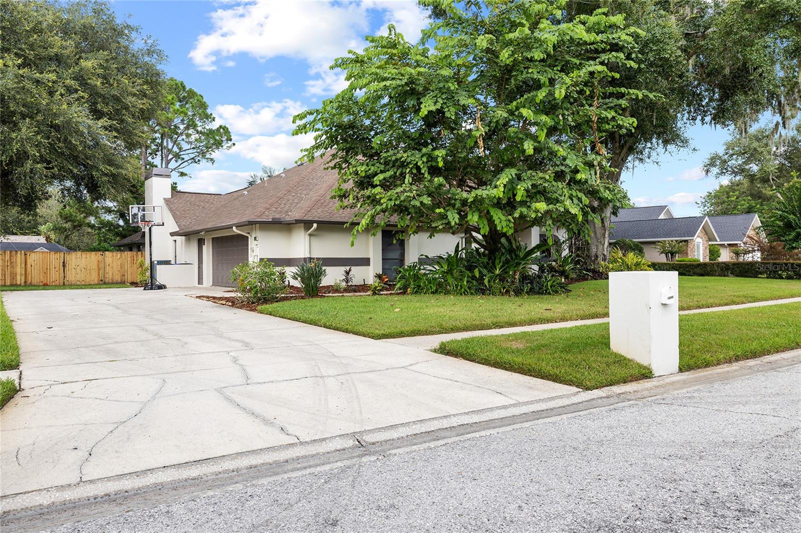 5th image of 18243 Clear Lake Dr, Lutz, FL 33548 | MLS# TB8542395