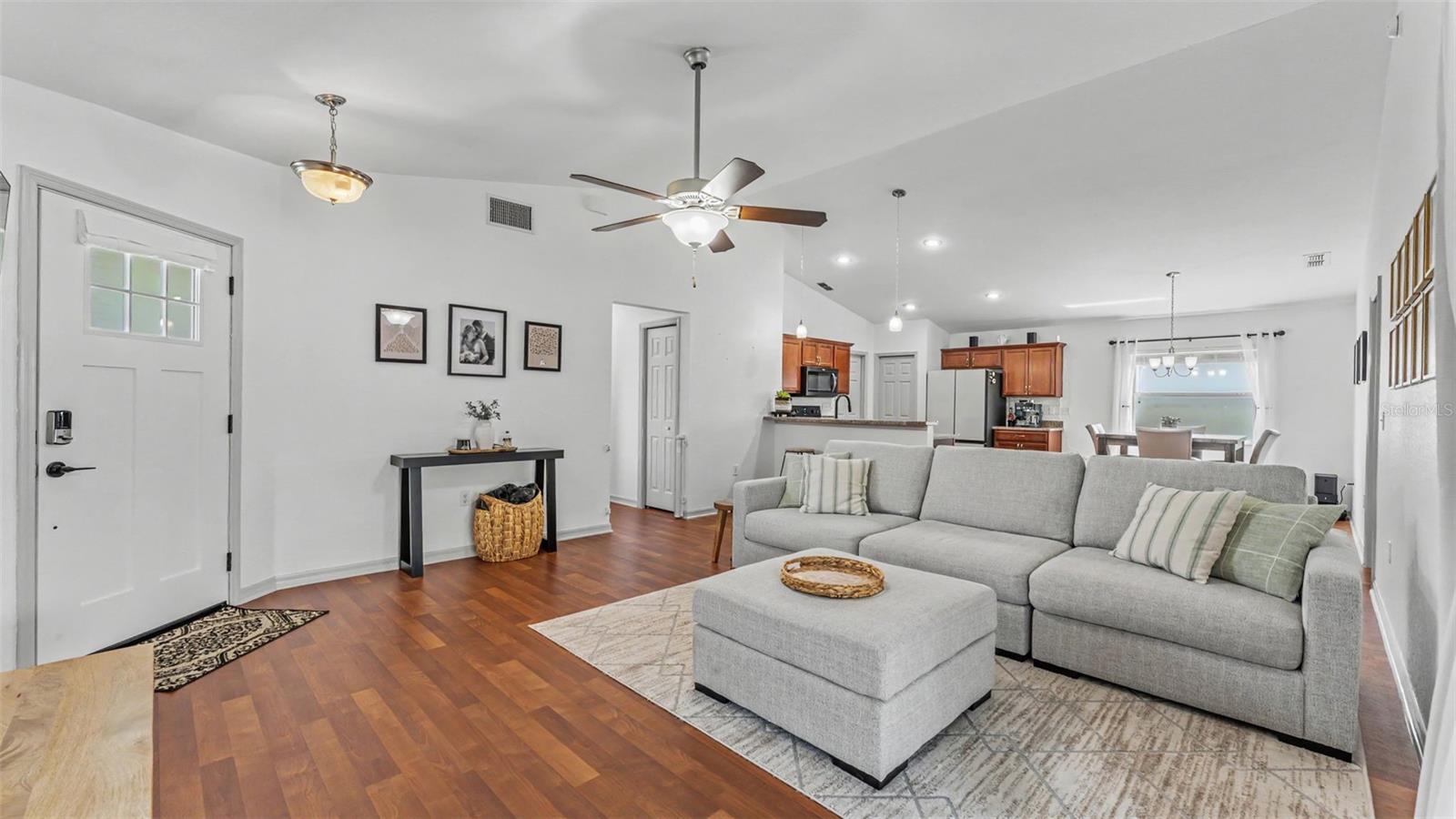 2nd image of 5030 Belmont Park Ln, Mulberry, FL 33860 | MLS# R4911878