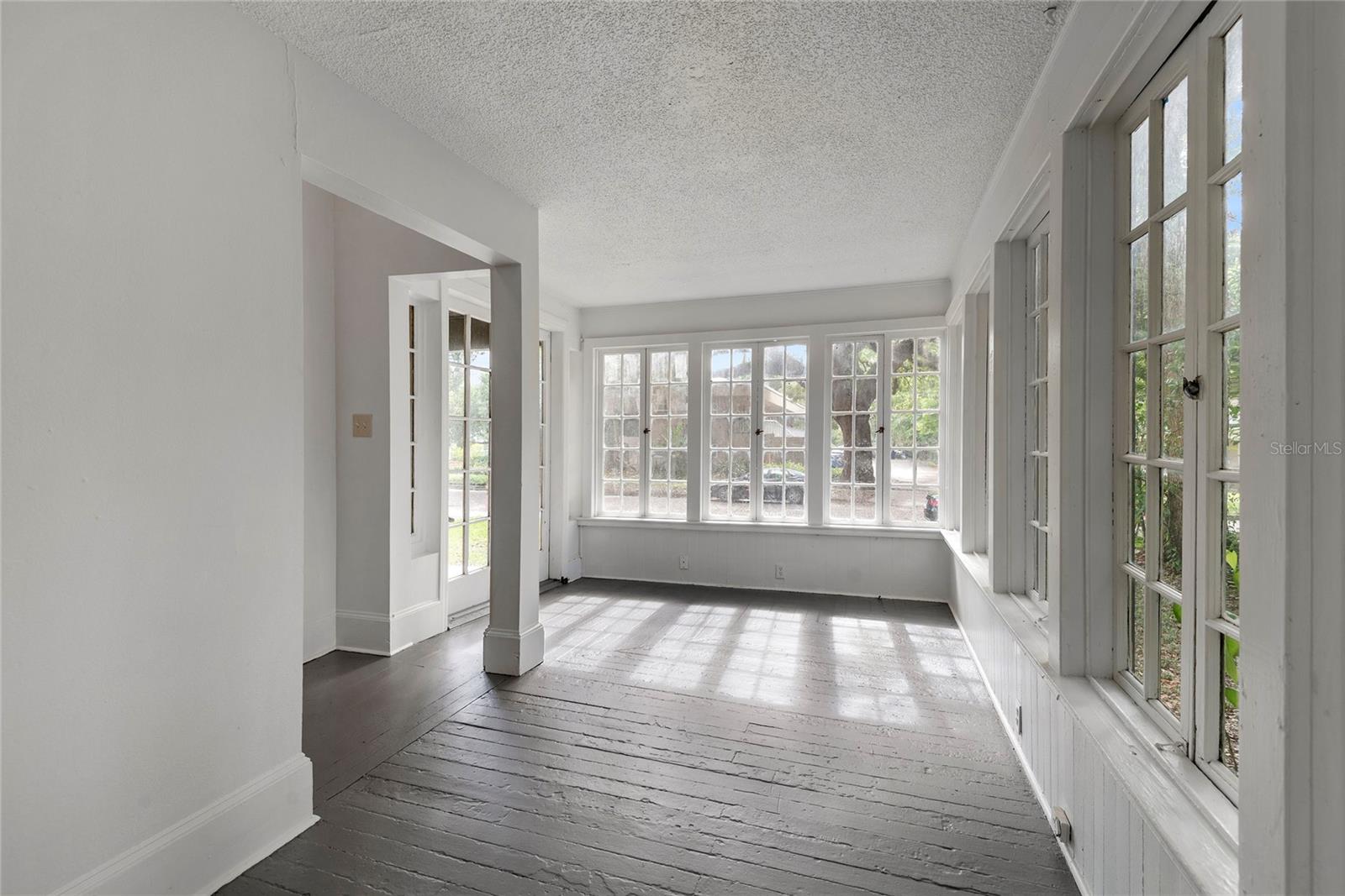 4th image of 522 S Osceola Ave, Orlando, FL 32801 | MLS# O6436570