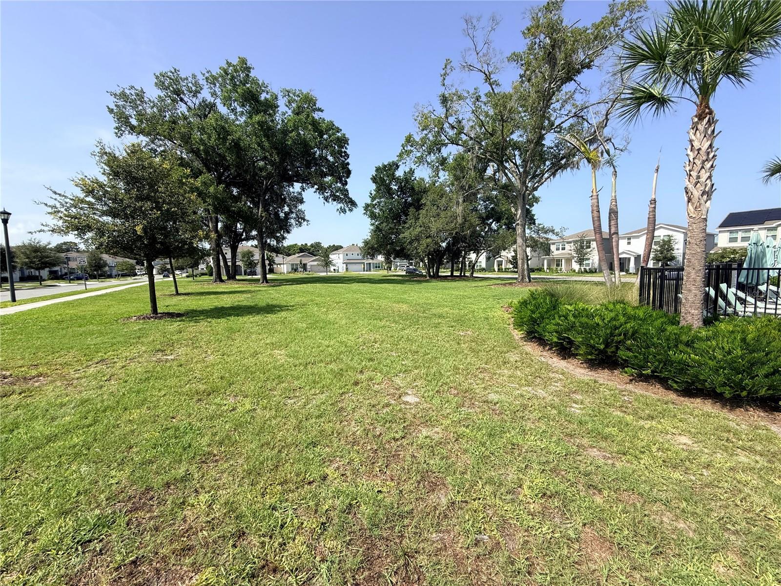 33rd image of 4083 Feather Tree Dr, Apopka, FL 32712 | MLS# O6436581