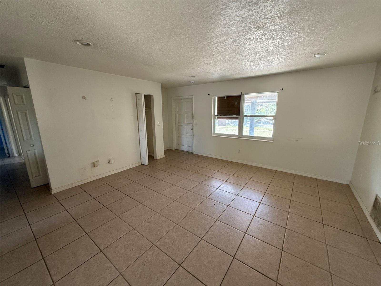 3rd image of 3608 Tam Dr, Orlando, FL 32808 | MLS# O6436606