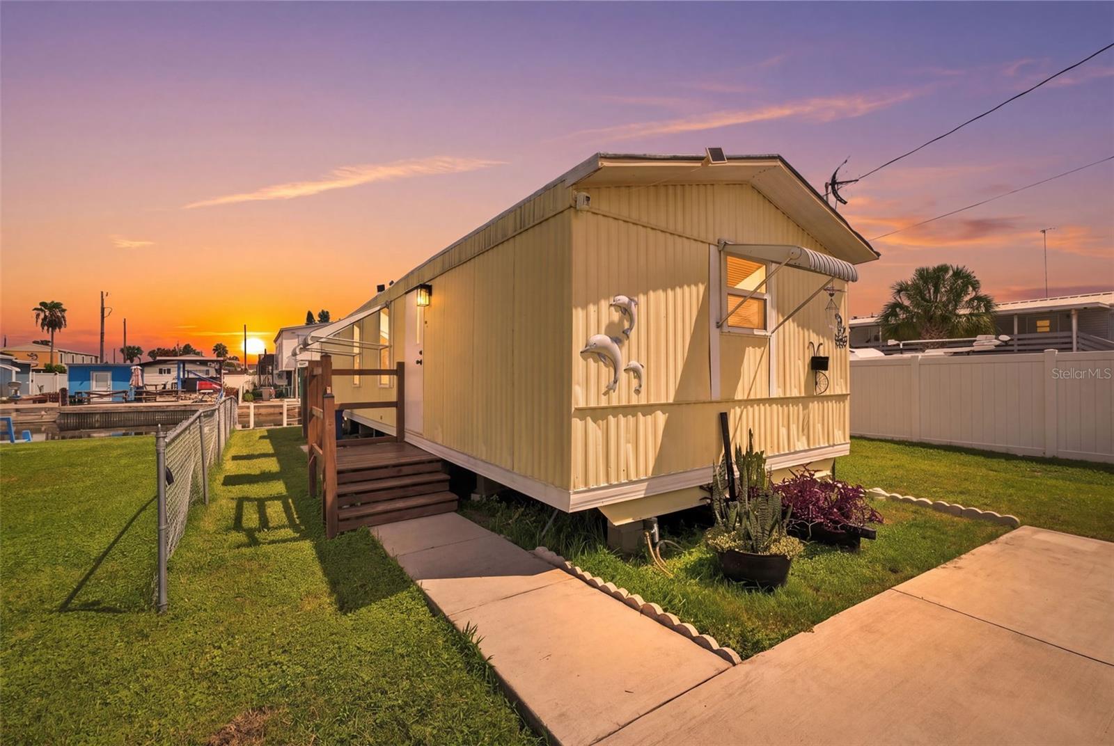 1st image of 6819 Heron Ln, Hudson, FL 34667 | MLS# W7888906