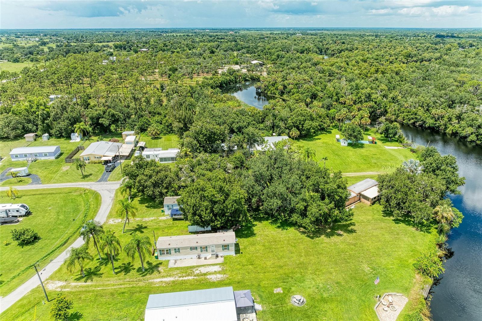 4th image of 35920 Hilnick Dr, Punta Gorda, FL 33982 | MLS# TB8542537