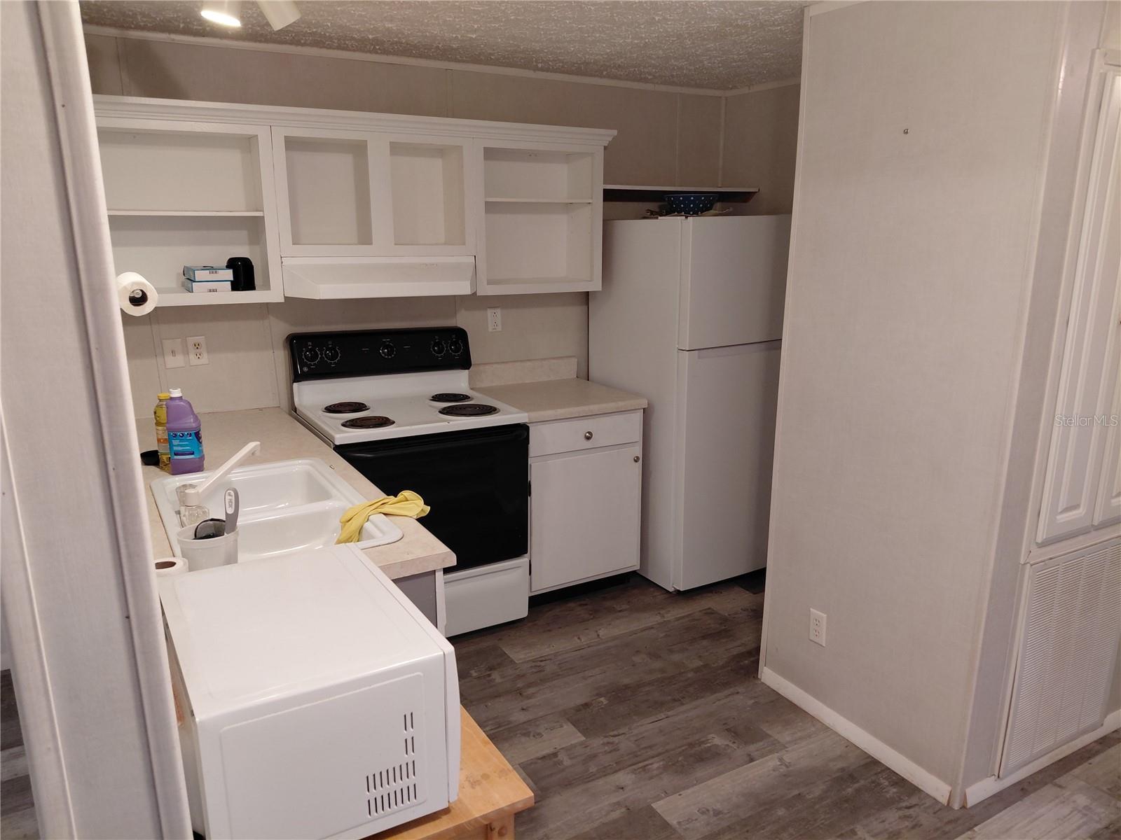 5th image of 35920 Hilnick Dr, Punta Gorda, FL 33982 | MLS# TB8542537