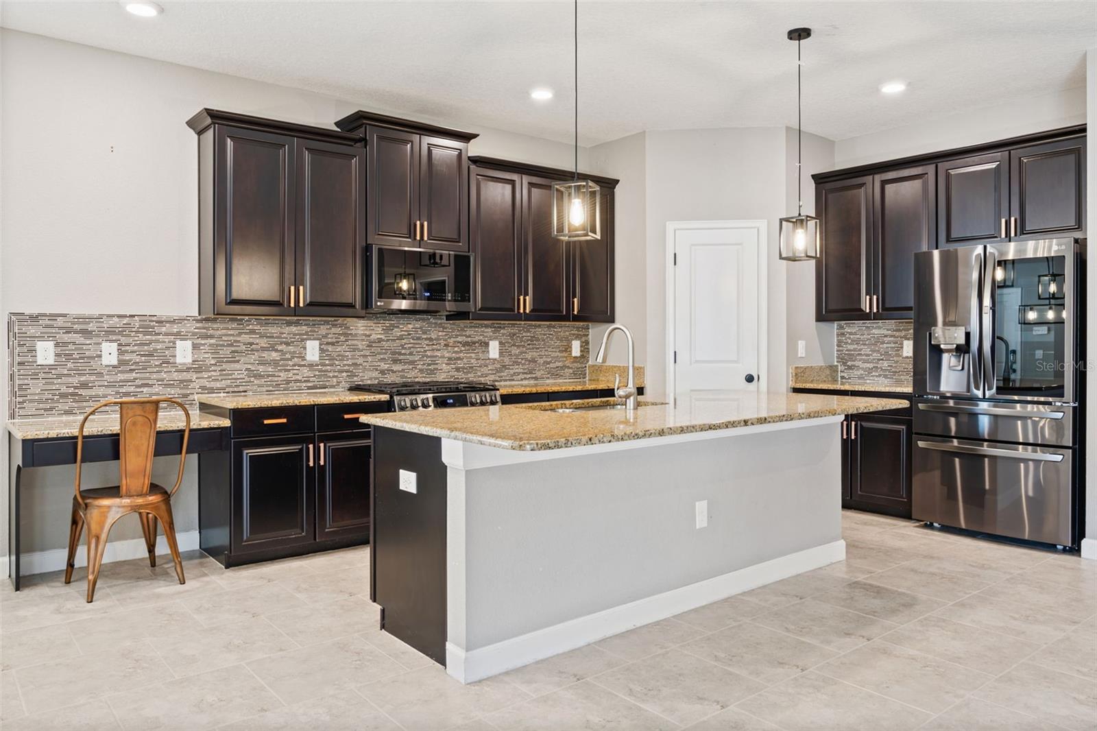 4th image of 7618 Bluejack Oak Dr, Winter Garden, FL 34787 | MLS# O6436702