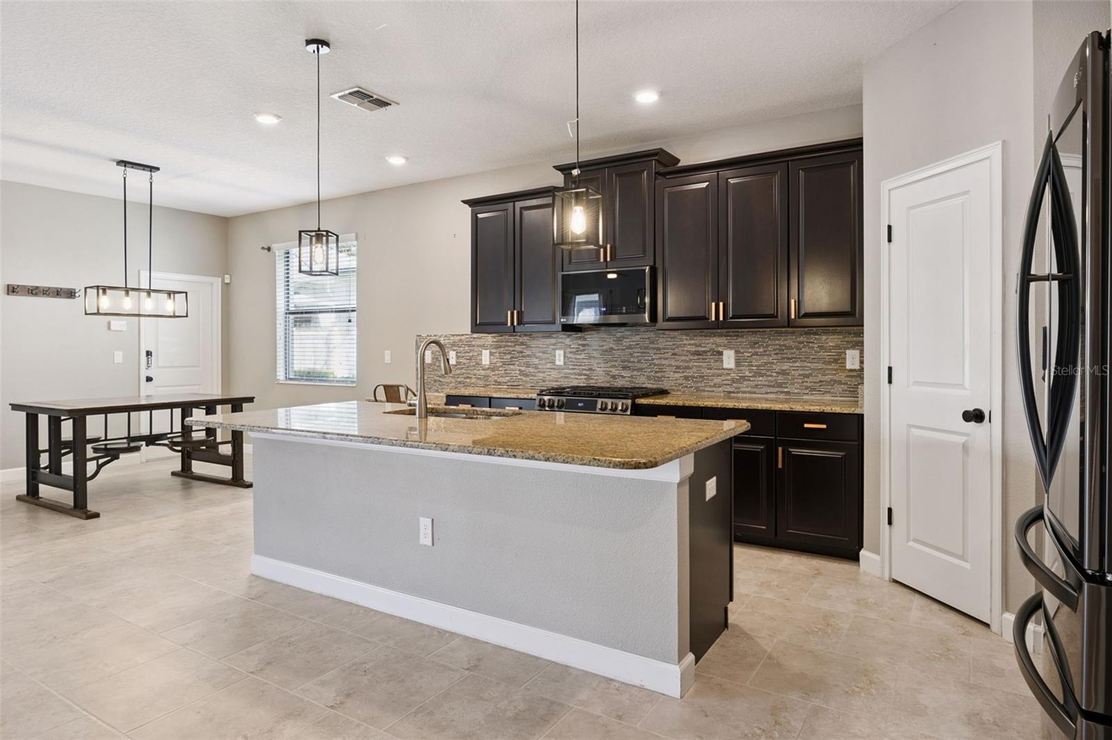 5th image of 7618 Bluejack Oak Dr, Winter Garden, FL 34787 | MLS# O6436702