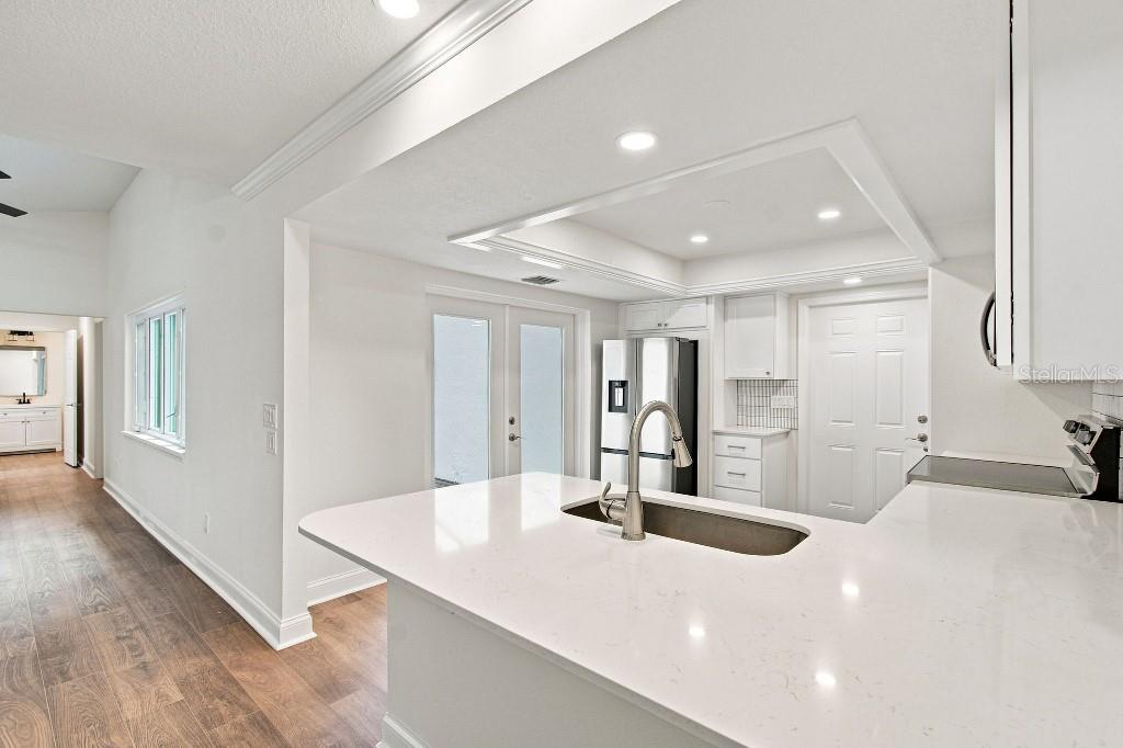 5th image of 5023 Jamaica Cir, ORLANDO, FL 32808