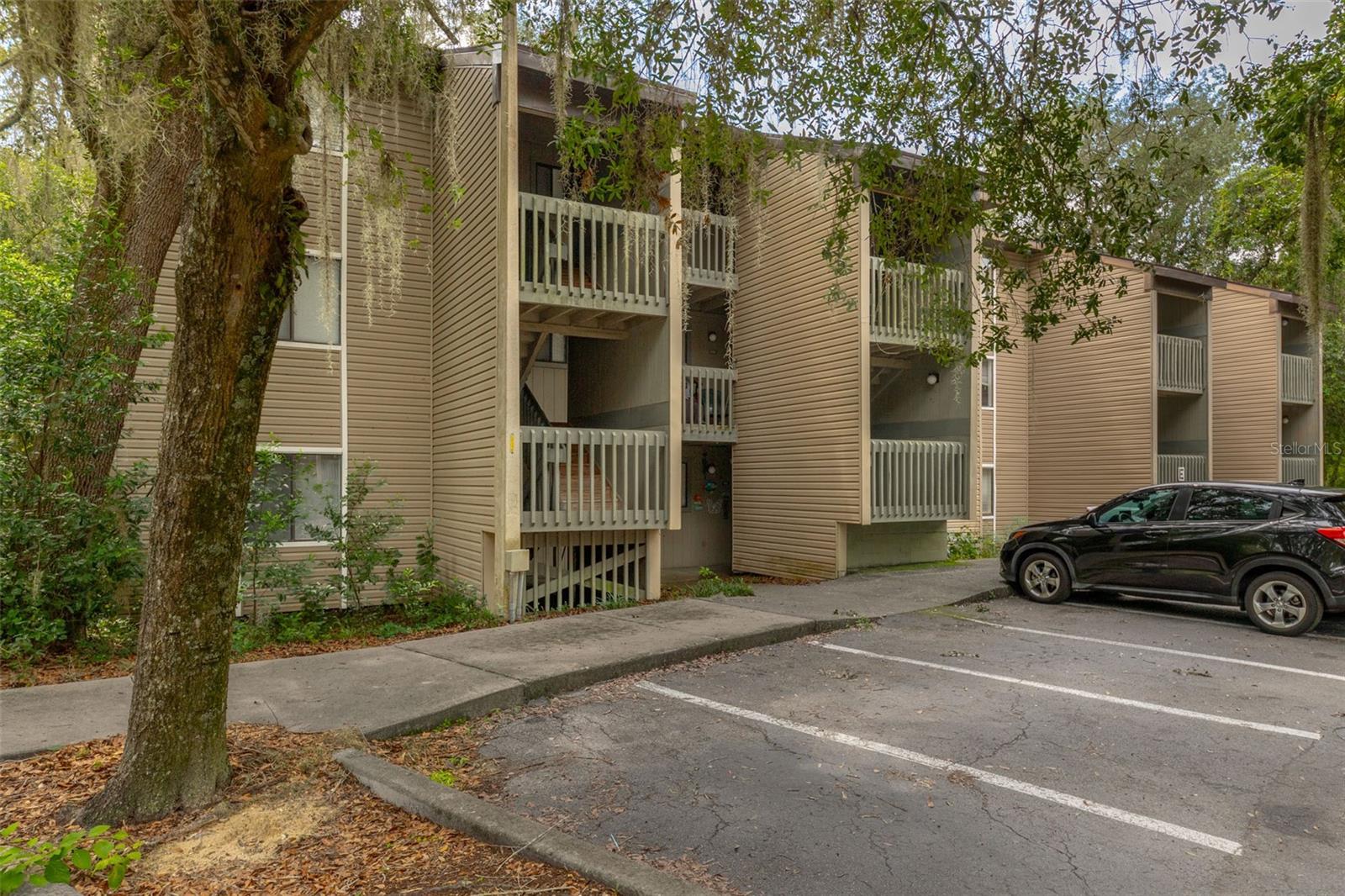 1st image of 83 Se 16th Ave #E202, Gainesville, FL 32601 | MLS# GC543015