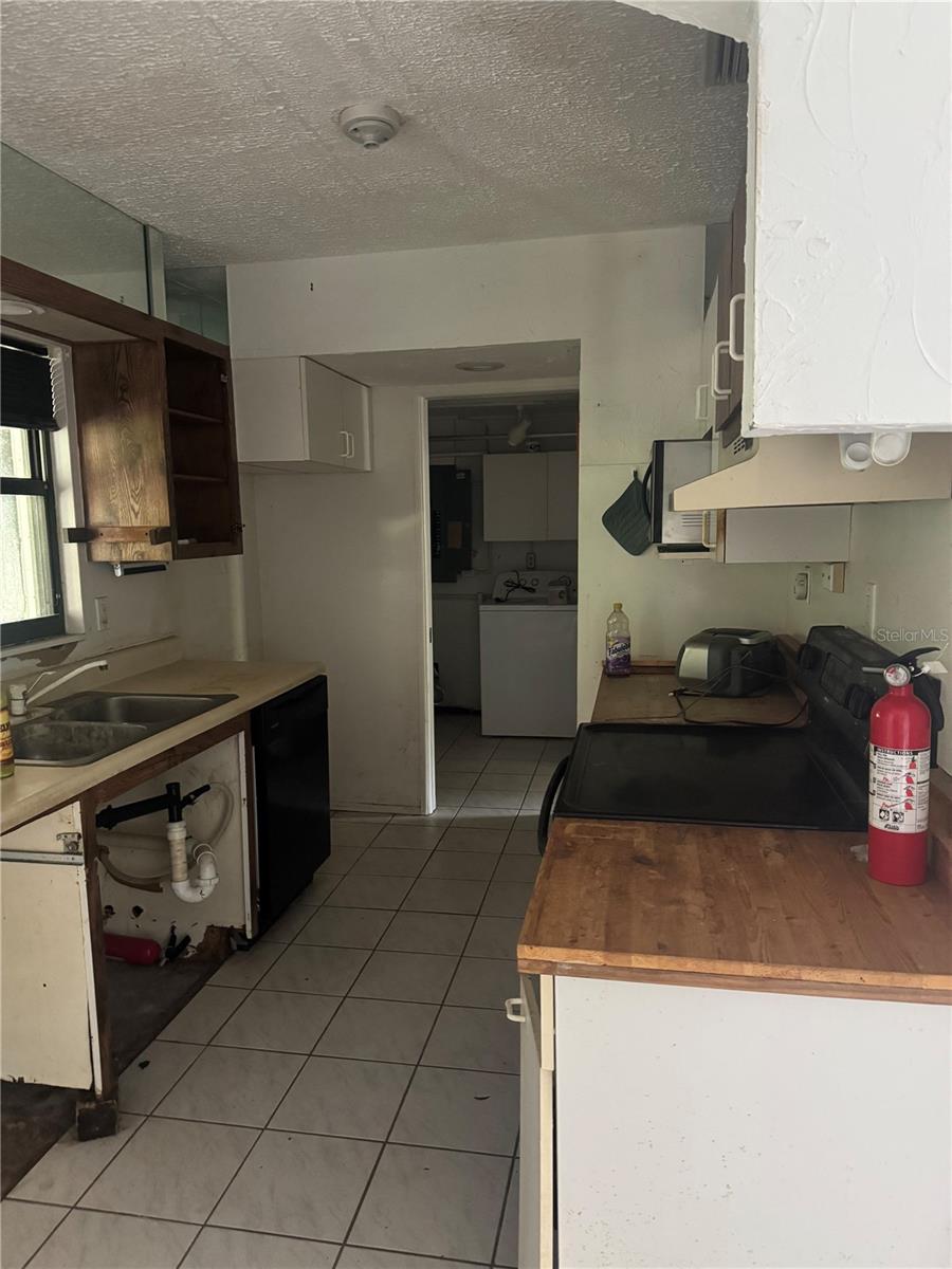 4th image of 3896 Hawkeye Cir, Sarasota, FL 34232 | MLS# G5116987
