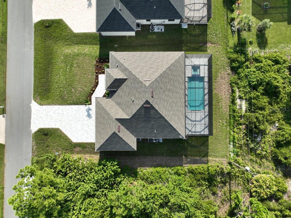 5th image of 11201 Chalet Ave, Englewood, FL 34224 | MLS# D6148562