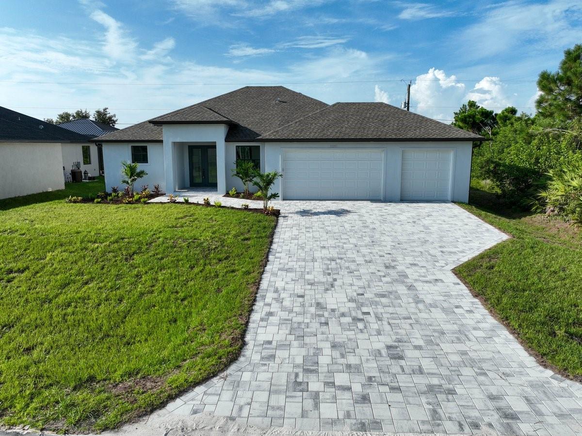 1st image of 11201 Chalet Ave, Englewood, FL 34224 | MLS# D6148562