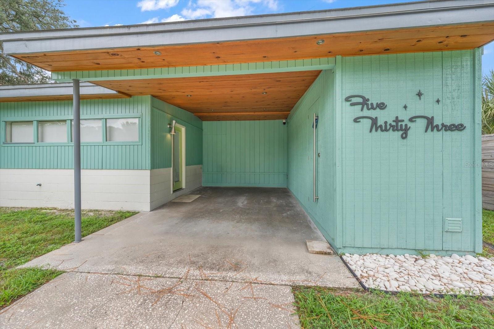 2nd image of 533 Broxburn Ave, Temple Terrace, FL 33617 | MLS# TB8542659