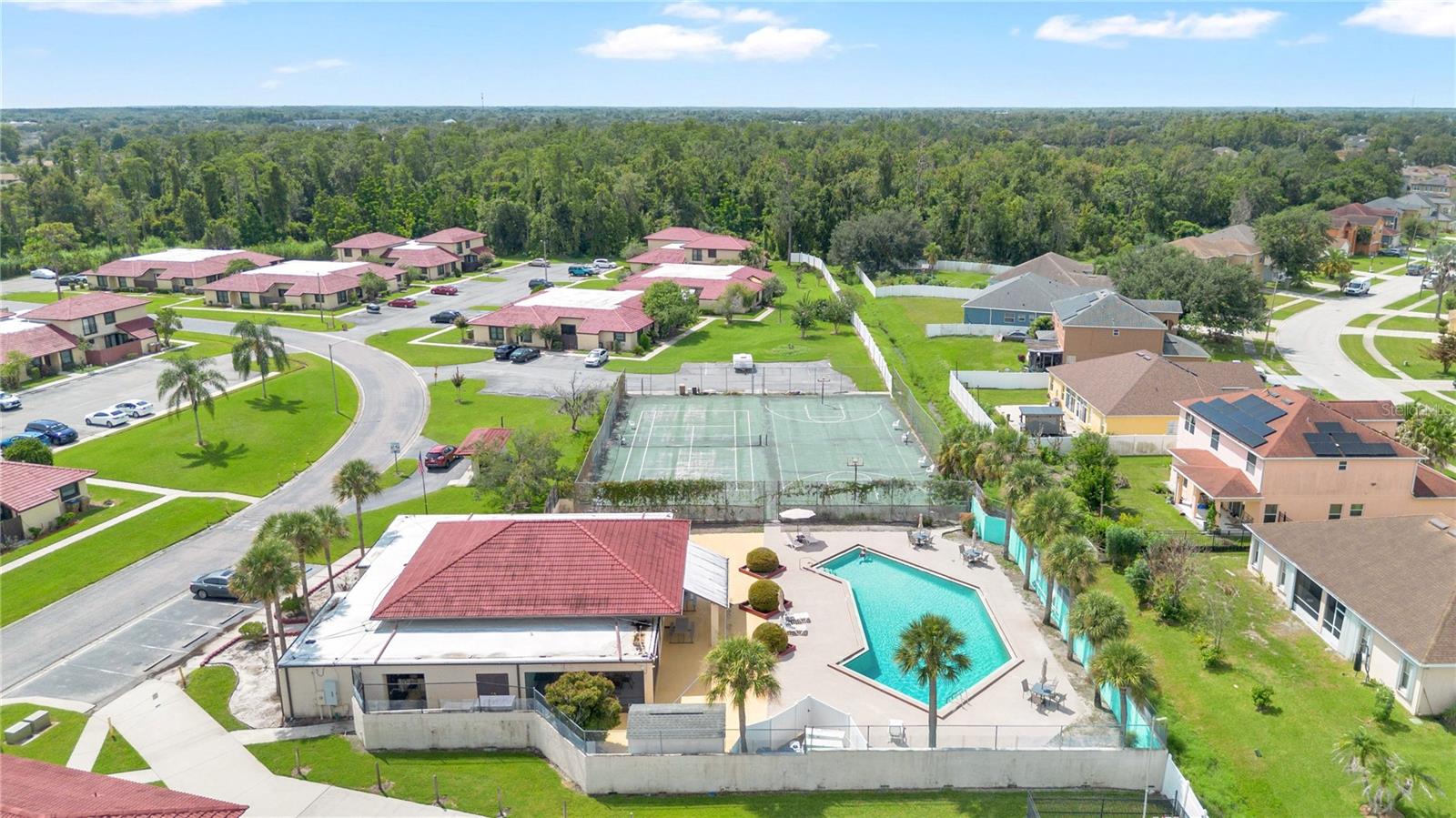 Photo 28 of Townhouse for sale at 545 Hunter Cir, Kissimmee, FL 34758 | MLS# S5156352 | Listing updated on 2026-09-02